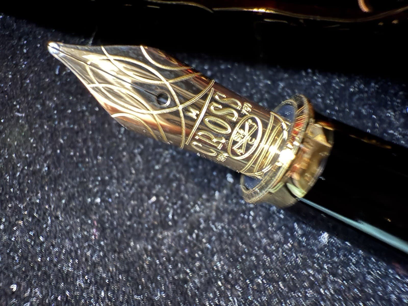 Cross Townsend "Year Of The Pig" Fountain Pen 18KT Gold M Nib NEW 2018 Sample 4