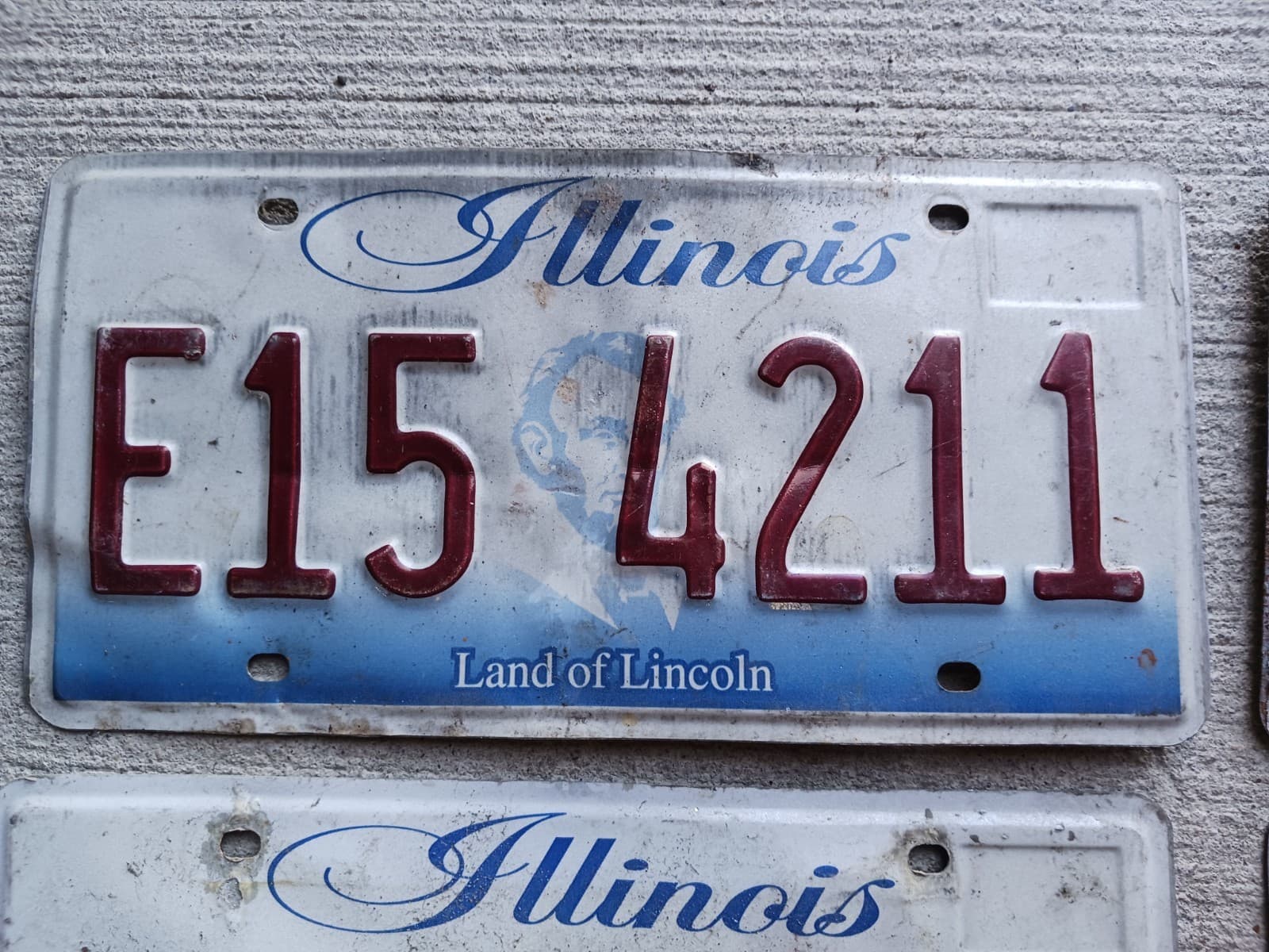 10 Illinois Roadkill License Plates Ranging from Years 2016 and Up 3