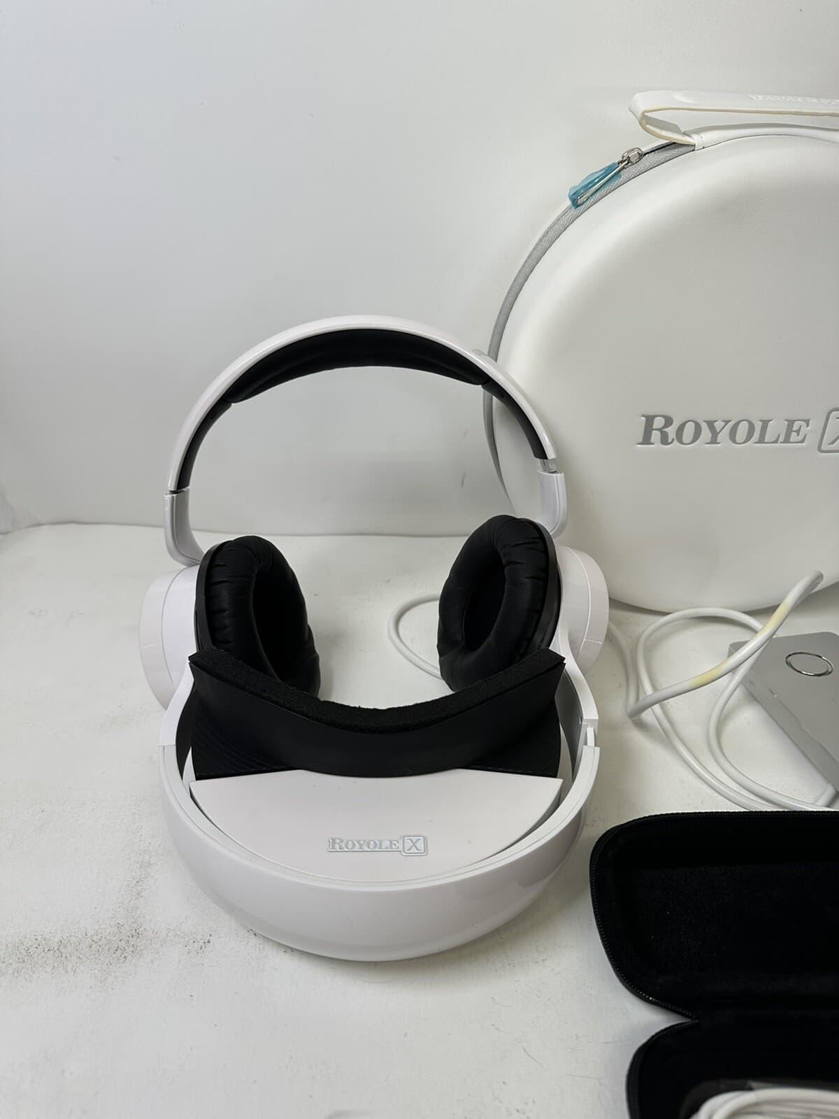 Royole Royole-X Virtual Mobile Theater  COLOR WHITE 3
