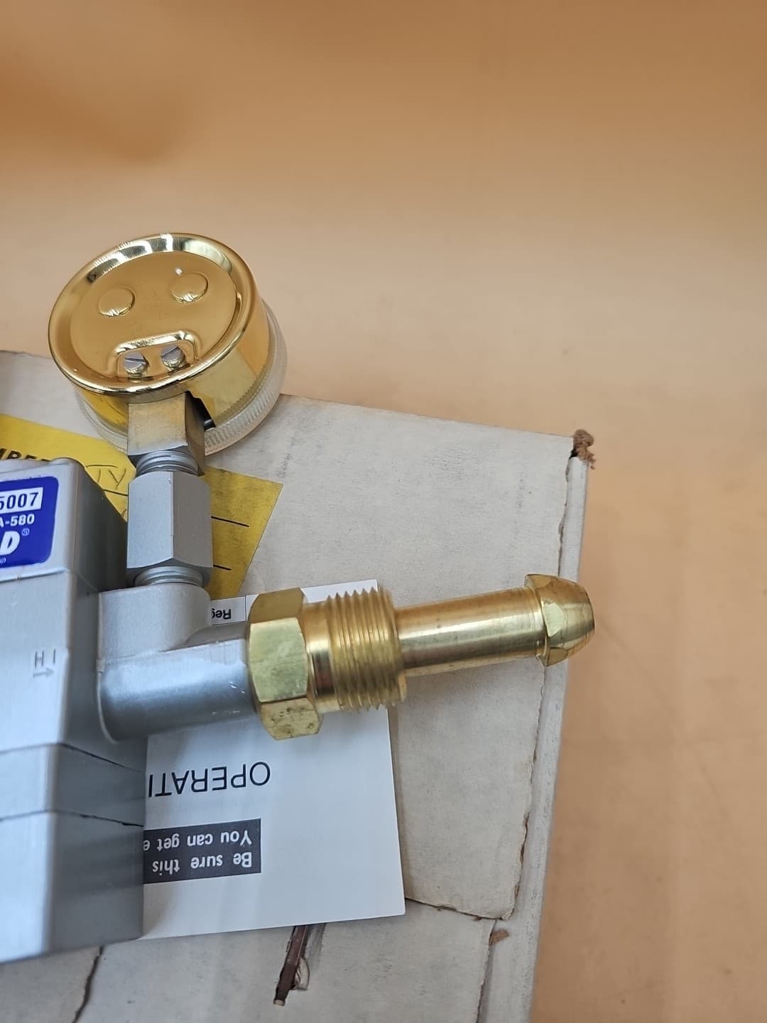 Oxweld R-5007 Multigas Regulator L32 Flow Meter 4