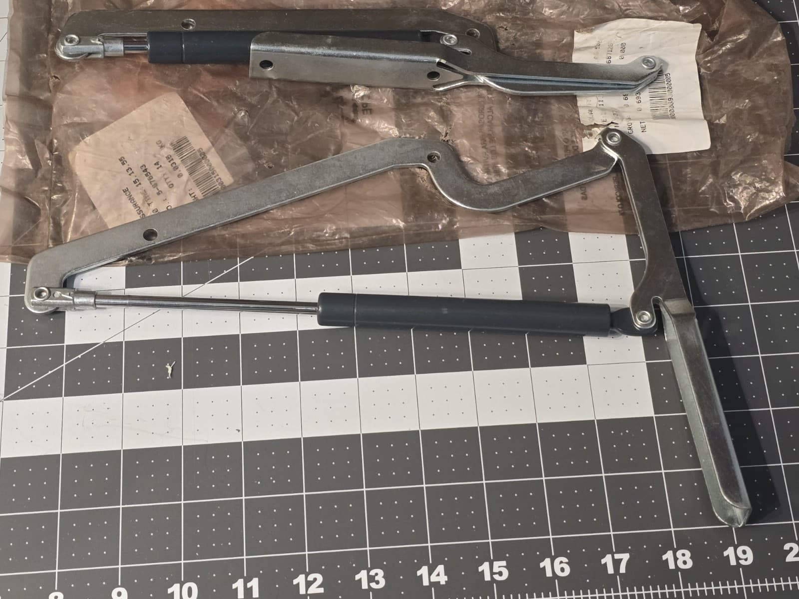 New Original Keter Hinge,SOP, Denali.Cortina, Java ,Darwin,Brushwood, Westwood . 4