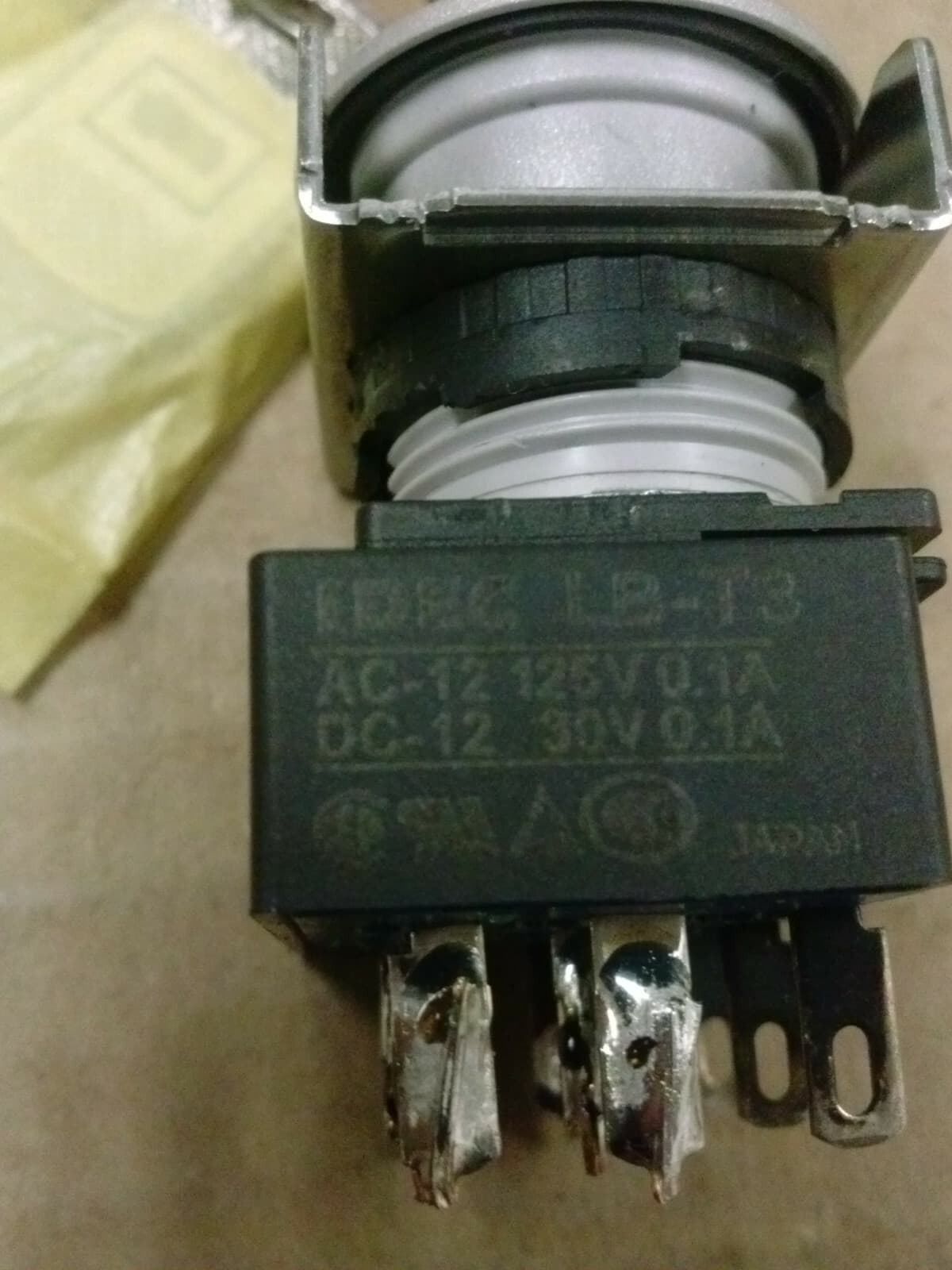 IDEC LB-T3 LB Series Key Switch with key 6