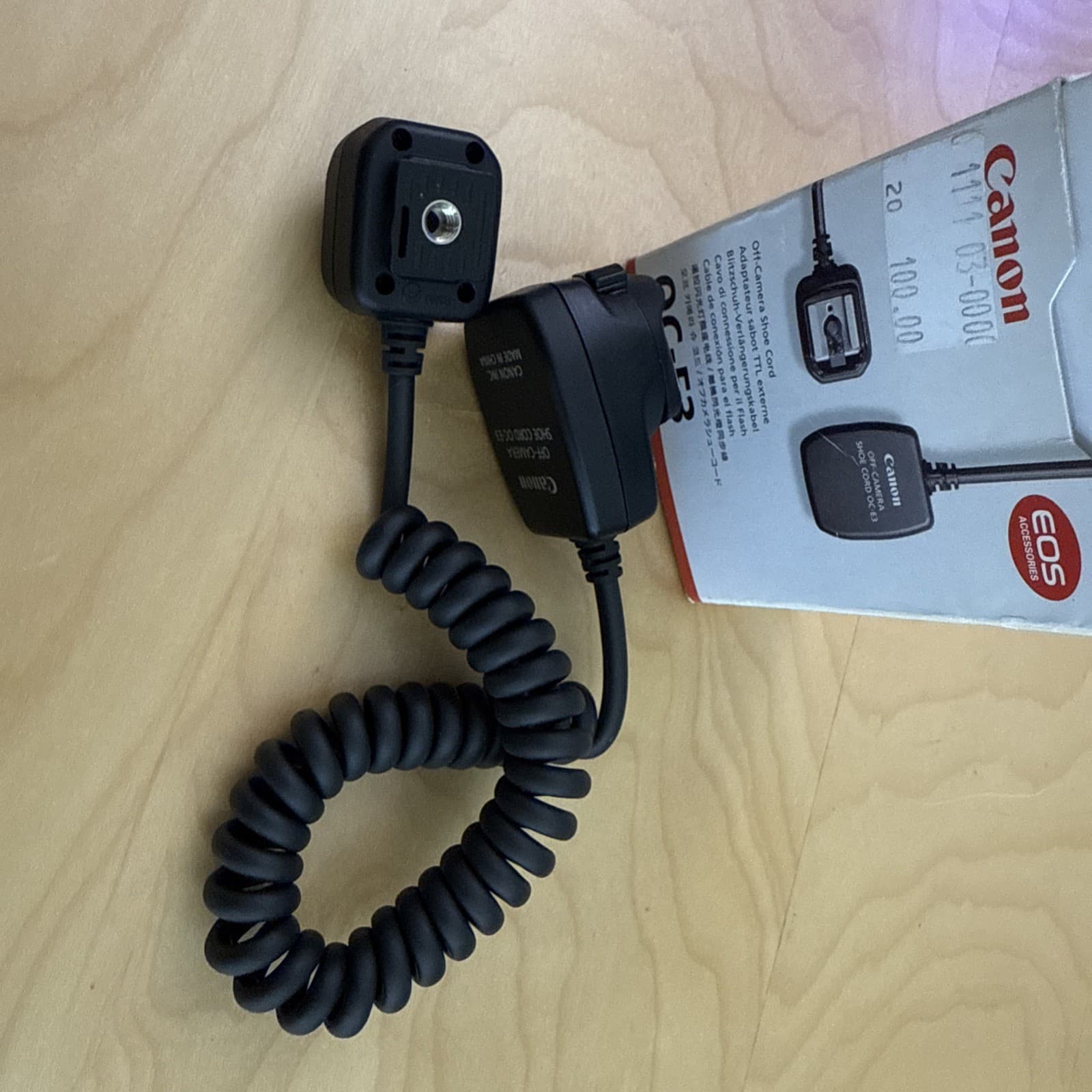 Canon OC-E3 Off-Camera Shoe Cord 2