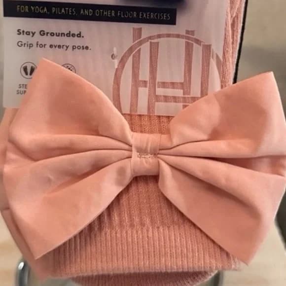 House Of Harlow 2Pk Grippy Yoga-Barre Socks w/Bow No Slip 1 Sz Fits Most Whi/Pnk 5