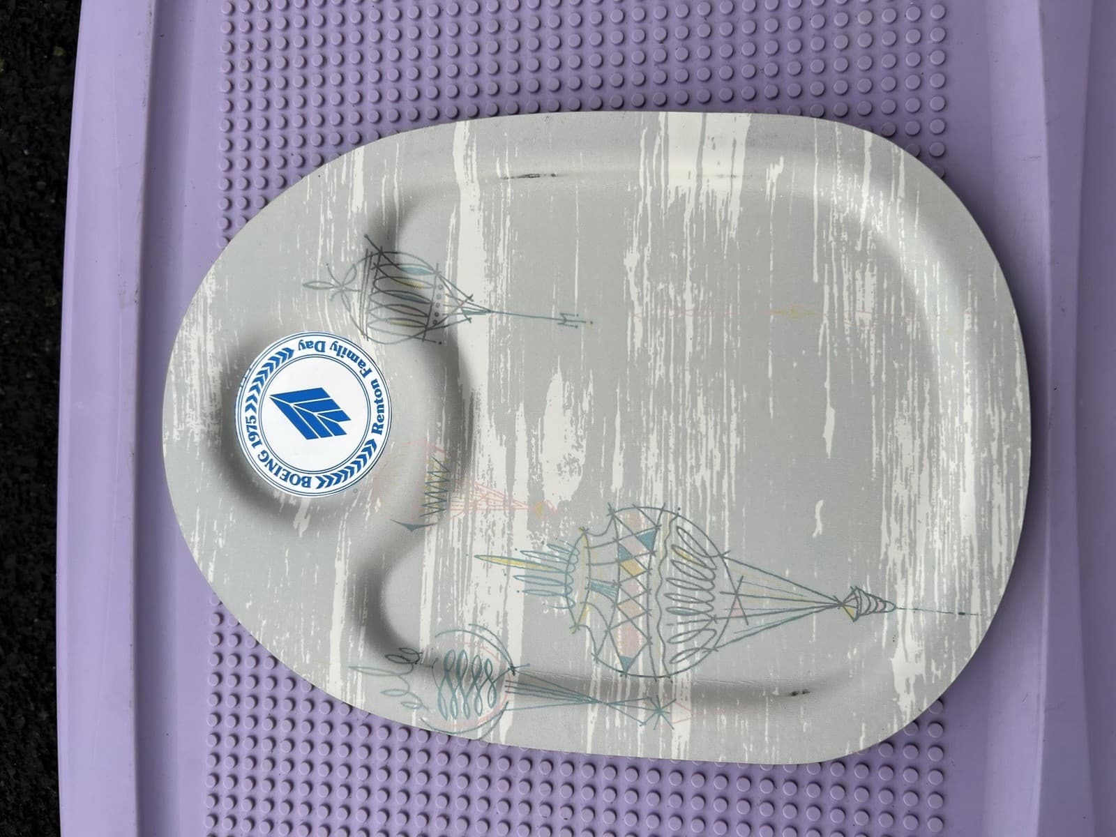 Vintage Boeing Family Day 1975 Metal Tray – Mid-Century Modern Design 4