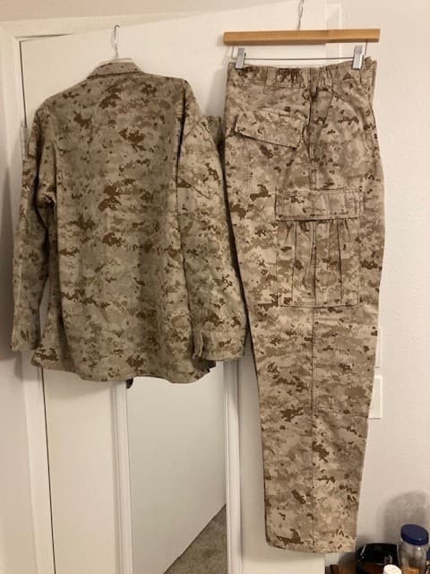 USMC UNIFORM - MCCUU - DESERT MARPAT - MEDIUM  REGULAR 2