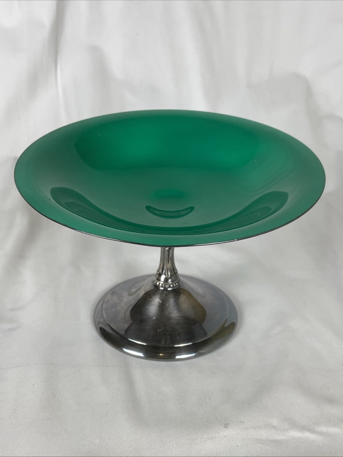 Vintage Reed & Barton Silver Plate Pedestal 141 Green Enamel Round Dish 7"