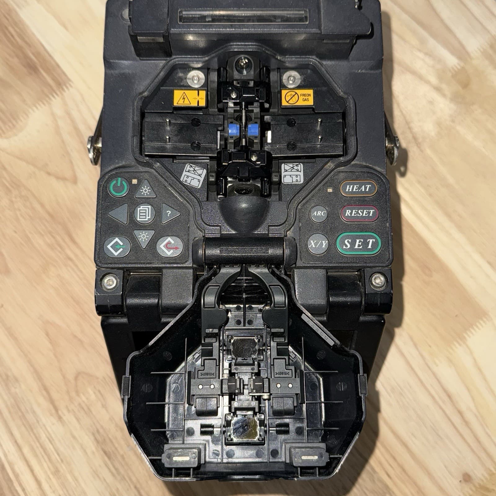 Fujikura 17S Fiber Optic Fusion Splicer 2