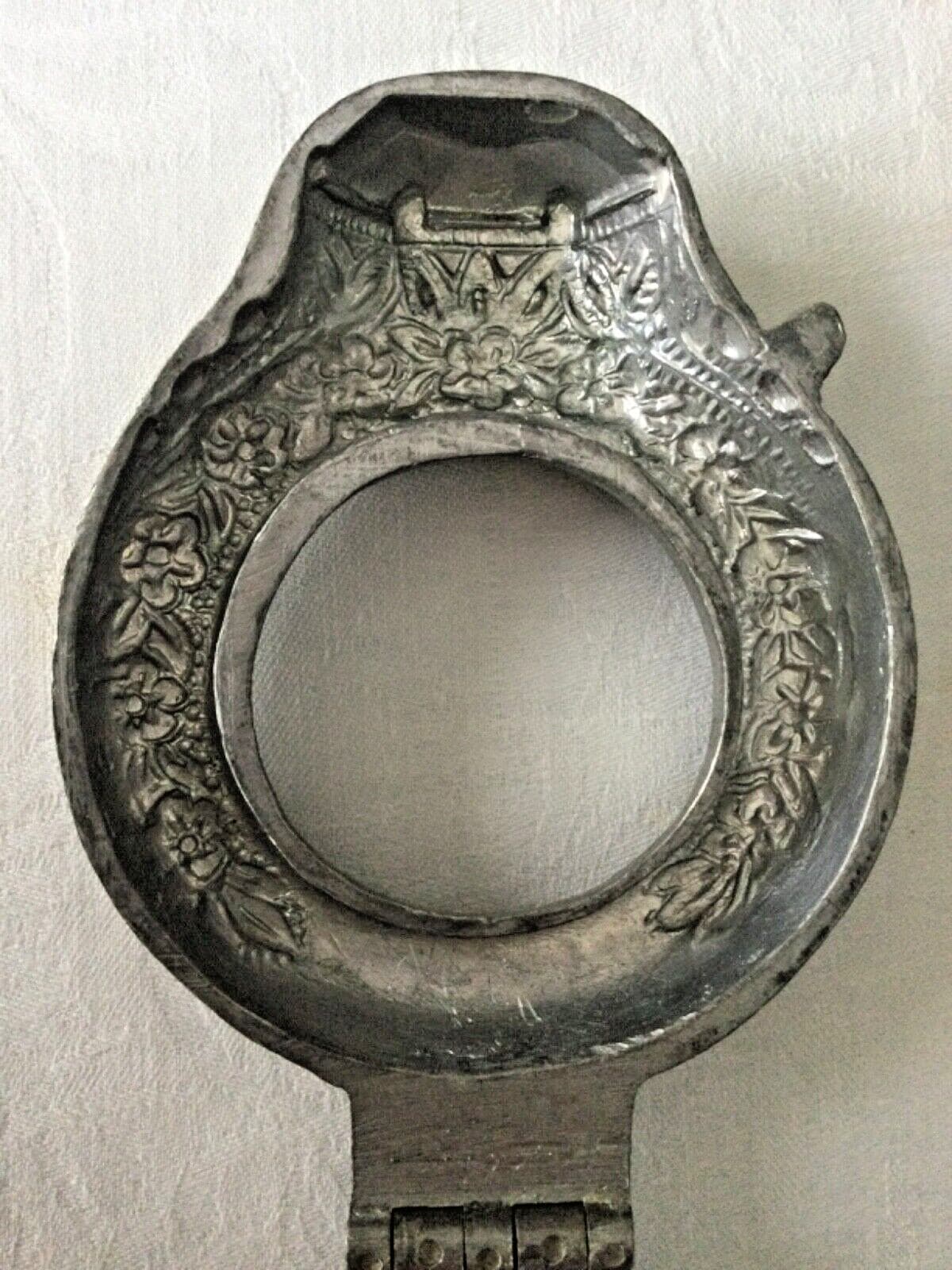 Antique E & Co NY Wreath #1441 heavy Pewter CHOCOLATE / ICE CREAM MOLD DsVa 2