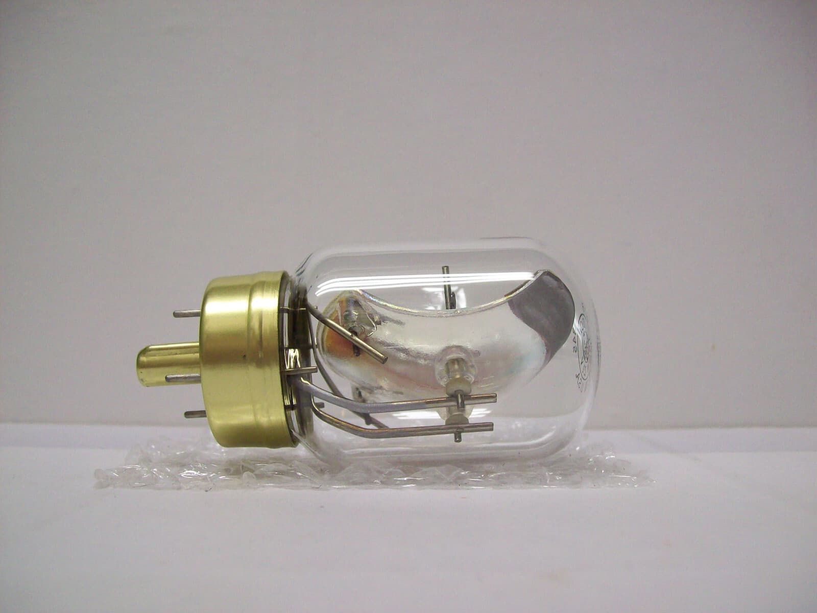 DCF Projector Projection Lamp Bulb  GE  Brand *AVG.10-HR LAMP* *READ DESC* 4