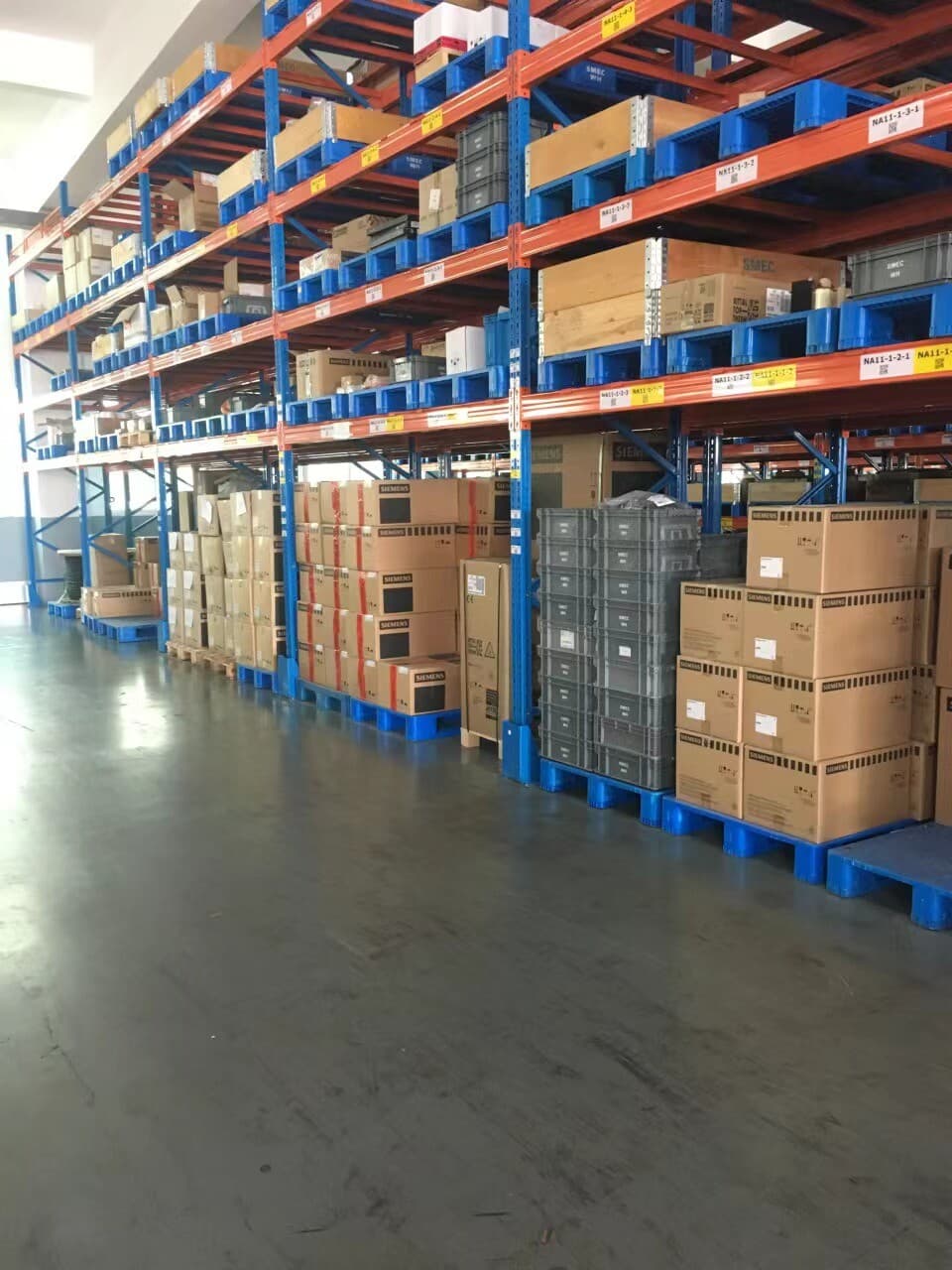 MDS-D-SVJ3-07NA New Sealed Mitsubishi Servo Drive MDS-D-SVJ3-07NA IPCS 4