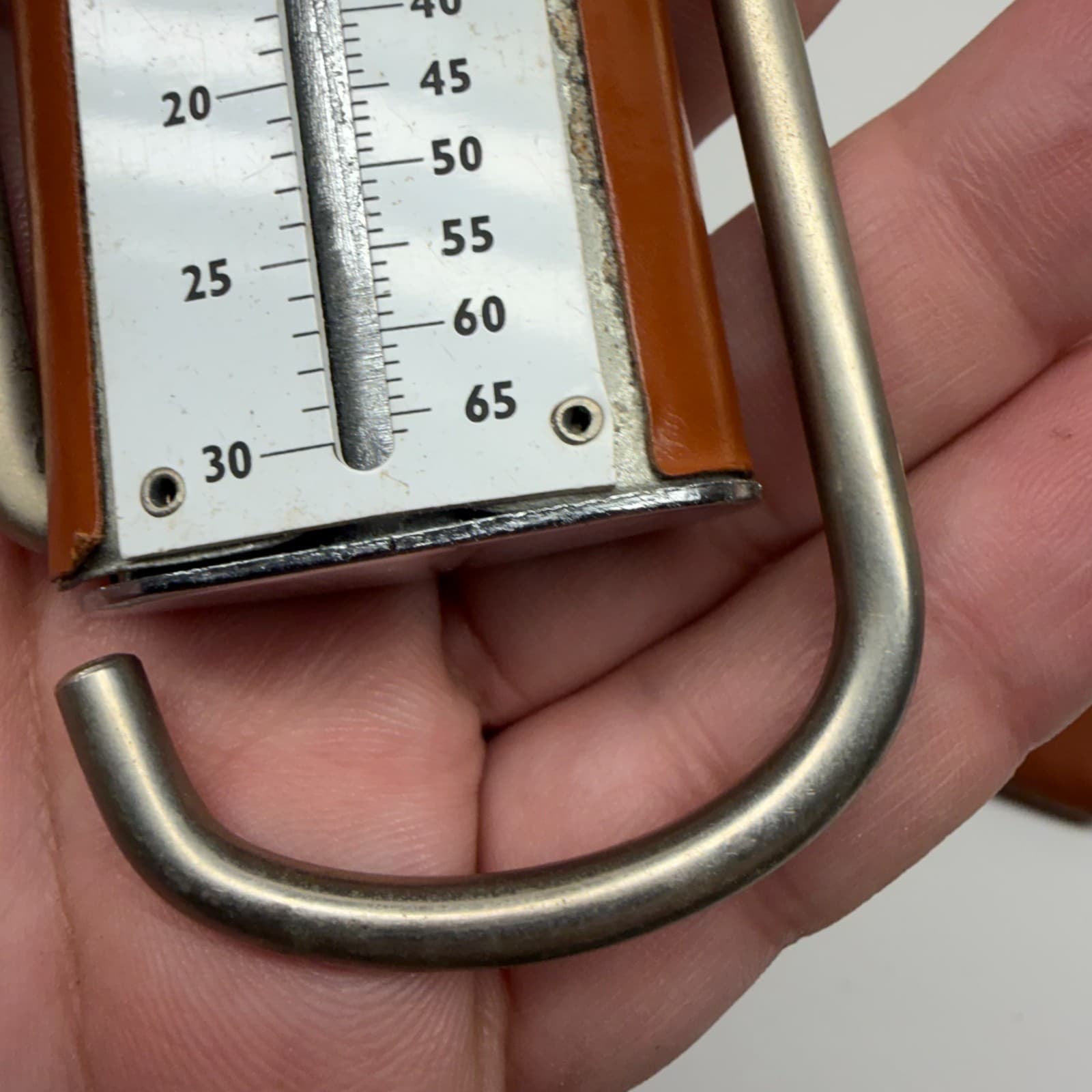 Vintage Sky Weighs Pocket Travel Luggage Scales in Leather Case England Used 5