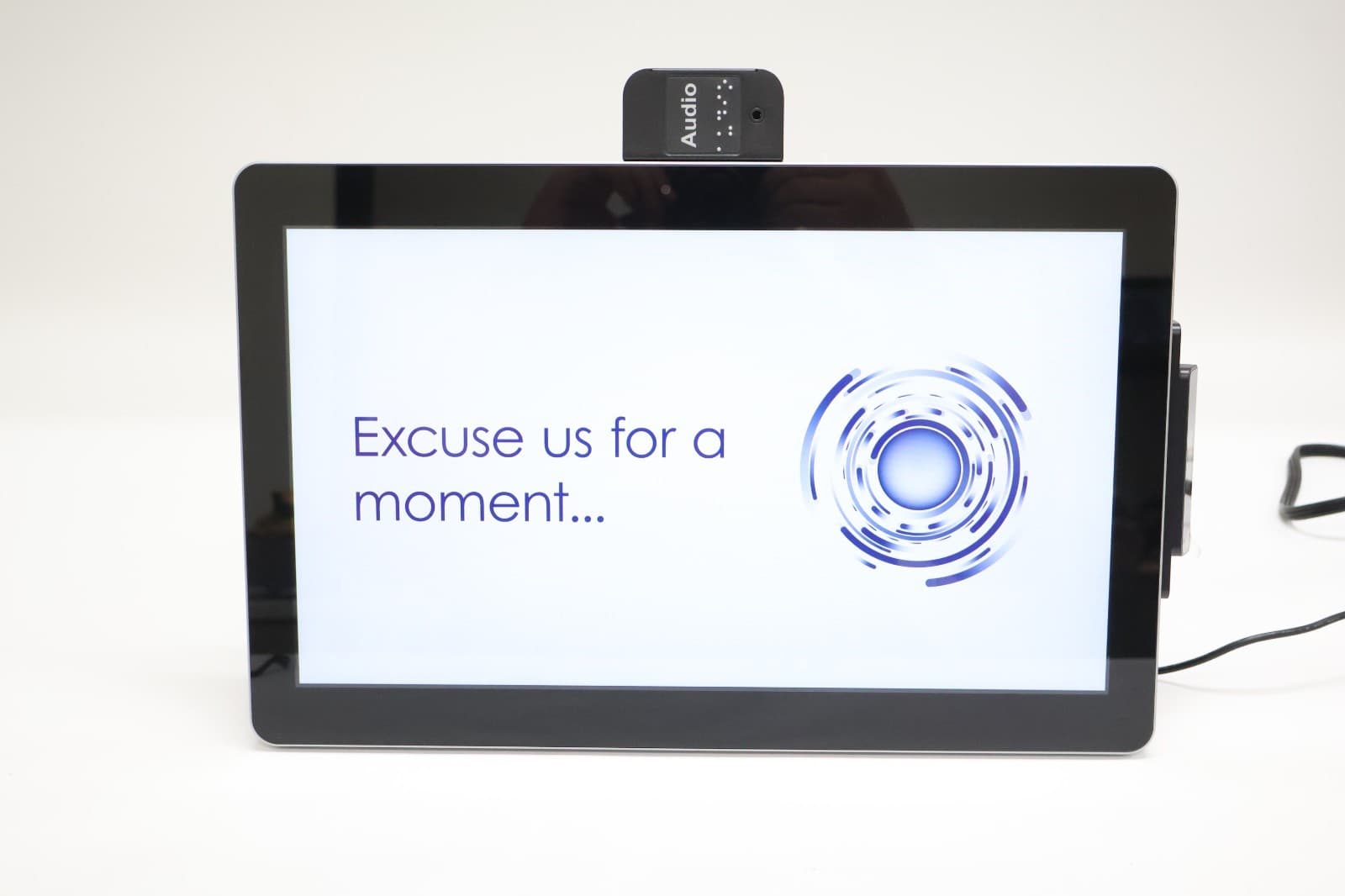 Elo ESY15i1B E954781 All-in-One 32GB Android 15.6" TFT Touchscreen POS System 2