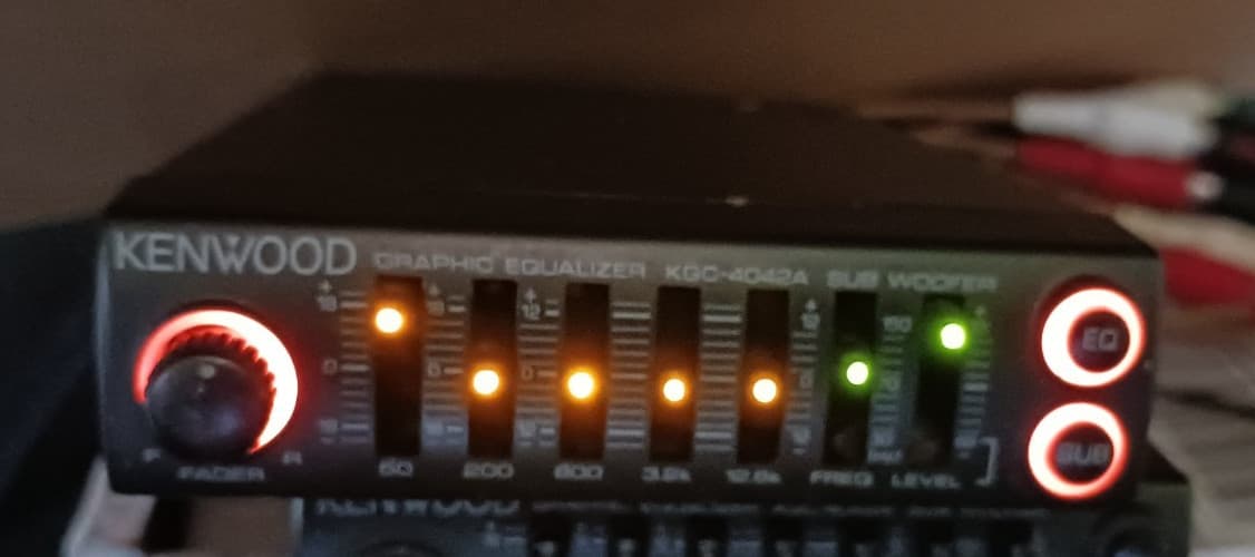 USED OLD SCHOOL KENWOOD KGC-4042A 5 BAND EQ WITH SUB OUTPUT WORKS PERFECTLY