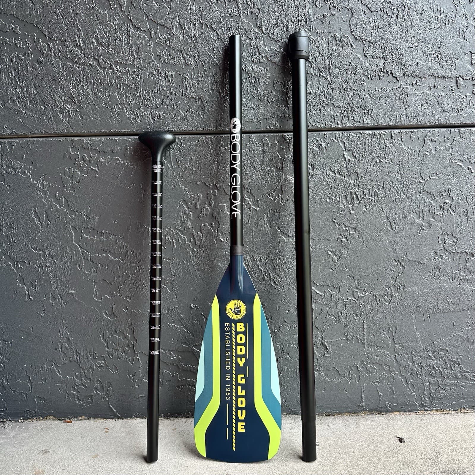 3-Piece Adjustable SUP Paddle –Lightweight, Floating Aluminum Shaft (Body Glove) 2