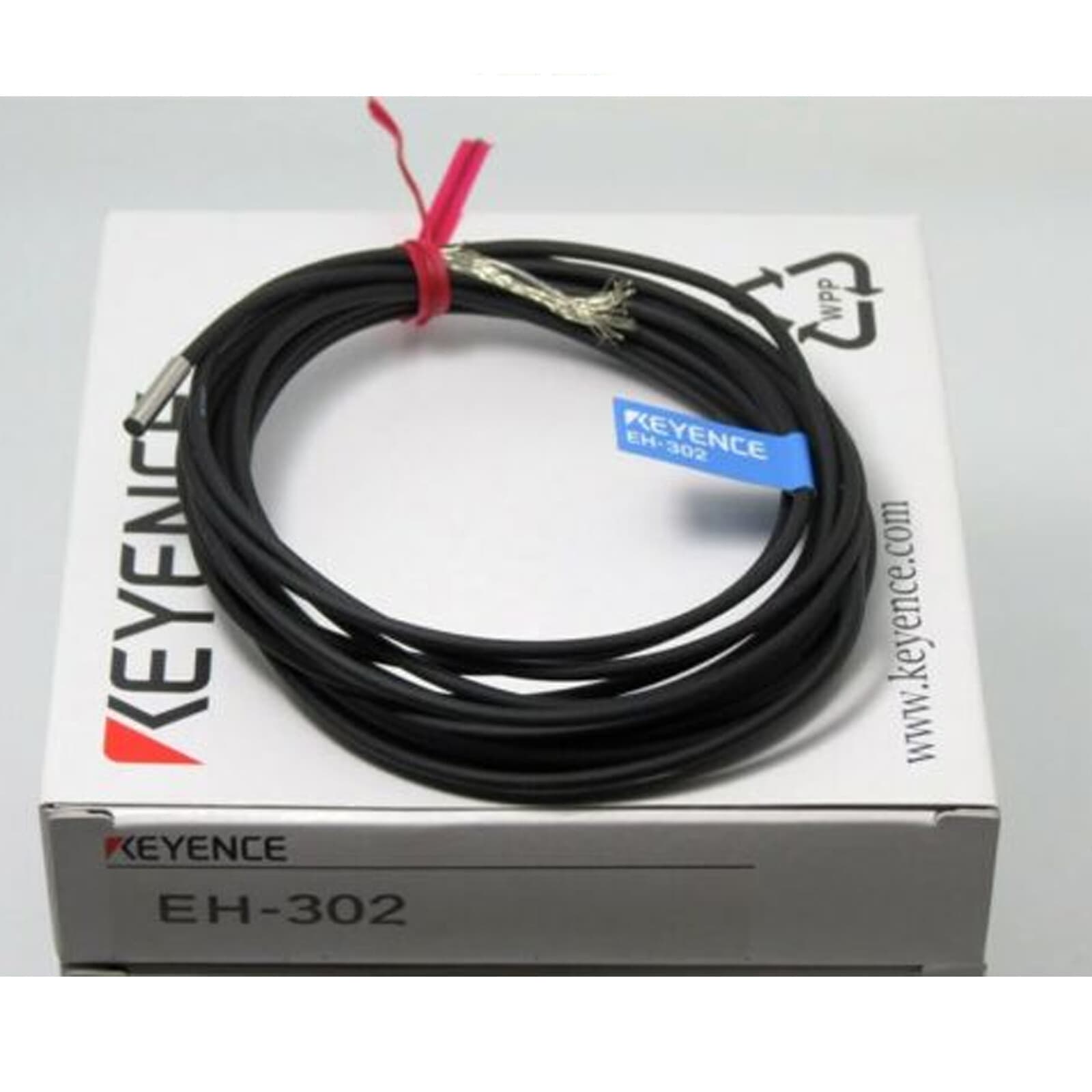 One Brand New KEYENCE EH-302 Proximity Sensor - US Stock 5