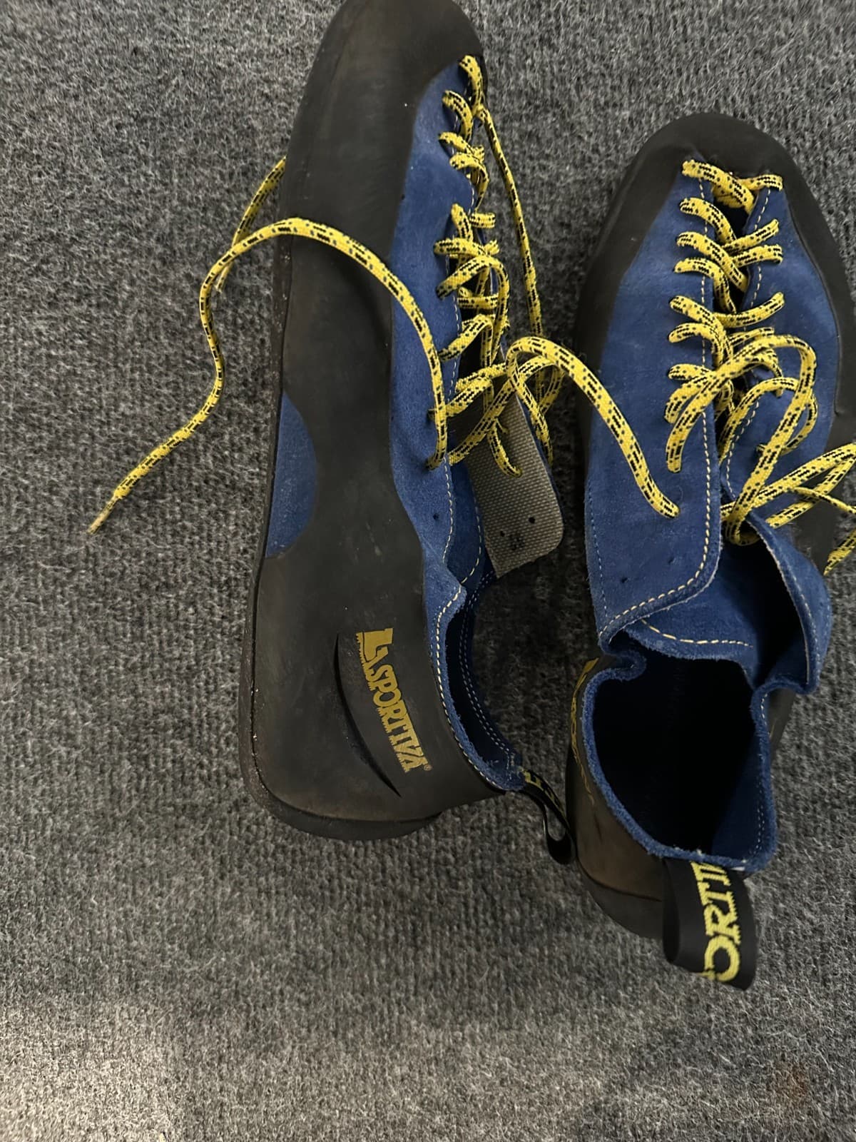 La Sportiva Italy Made 11 (45) Blue Suede Rock Climbing Bouldering Shoes