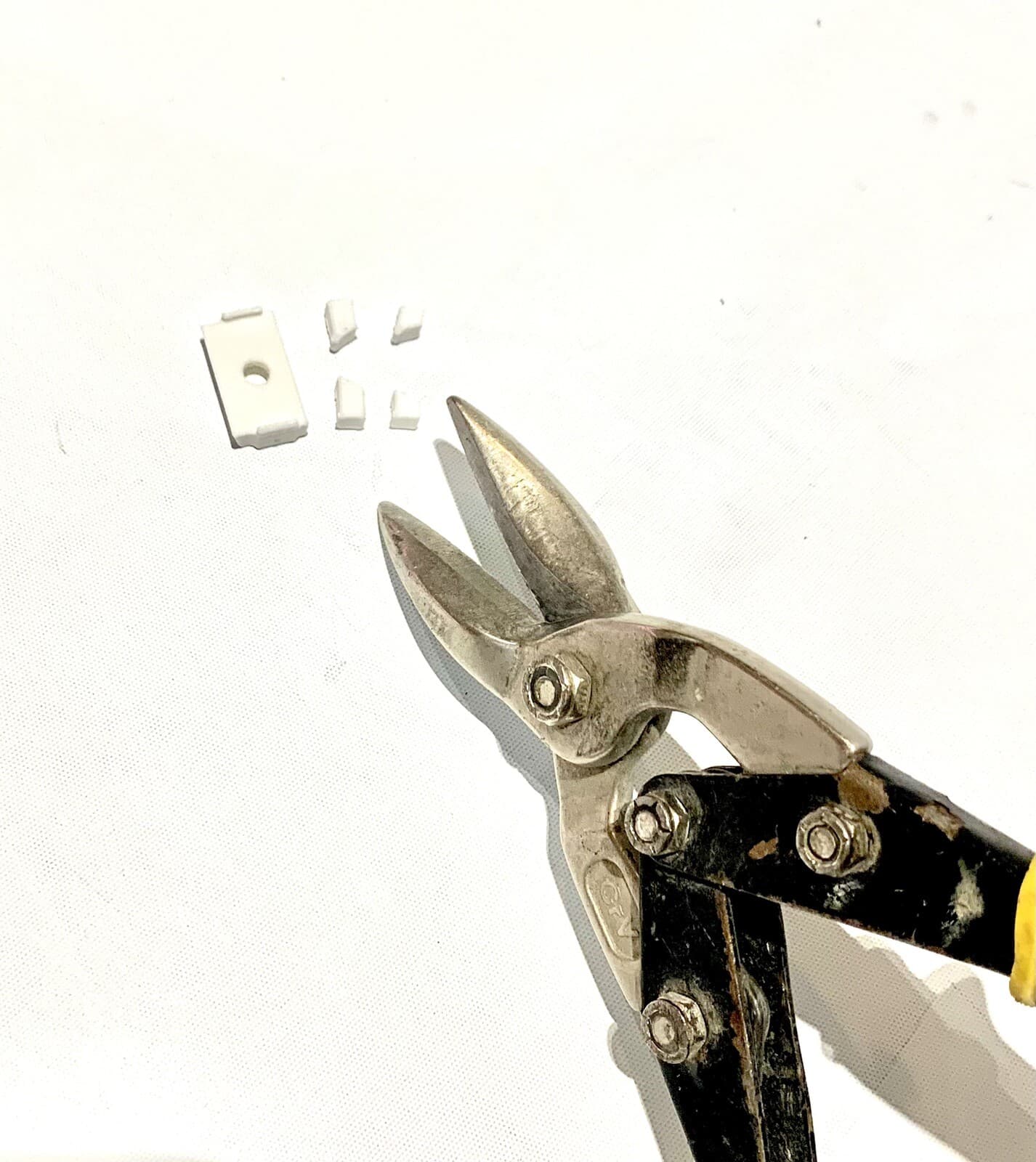 Teg Spacers x100 Clip-on Grid Ceiling Tabs Tegulated Blocks Teg Packer Tabs 6