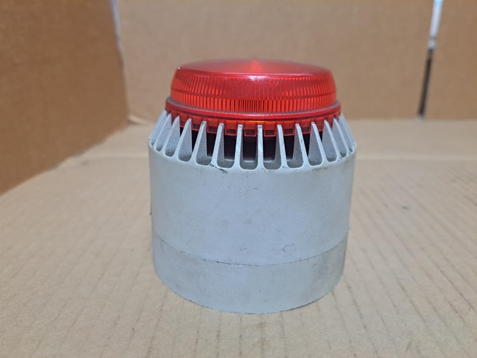 Federal Signal Corp. LP7 Streamline Low Profile Sounder / Strobe  2