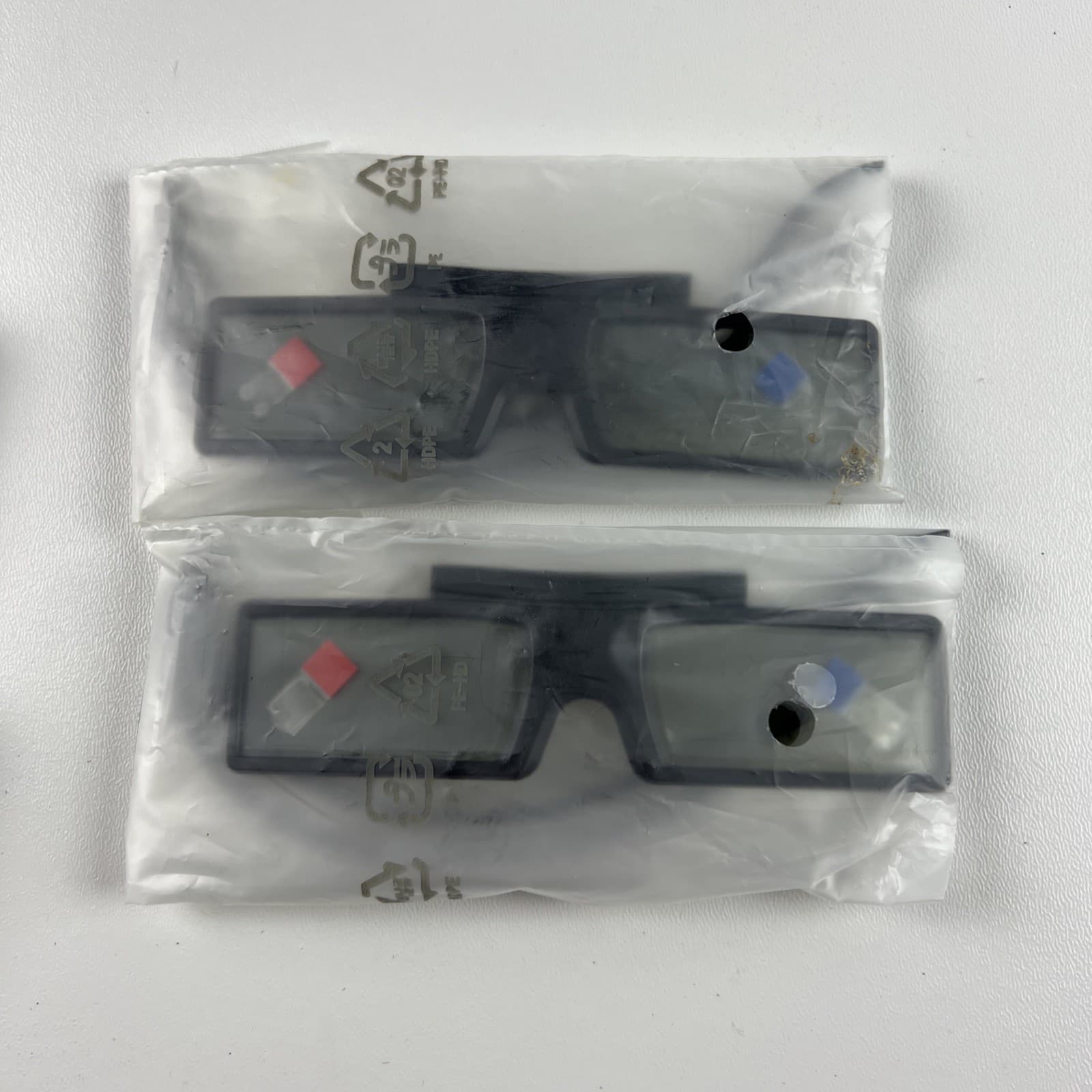 Samsung 3D Glasses 4 Pack SSG-4100GB - Active Shutter New NOS Unopened 4