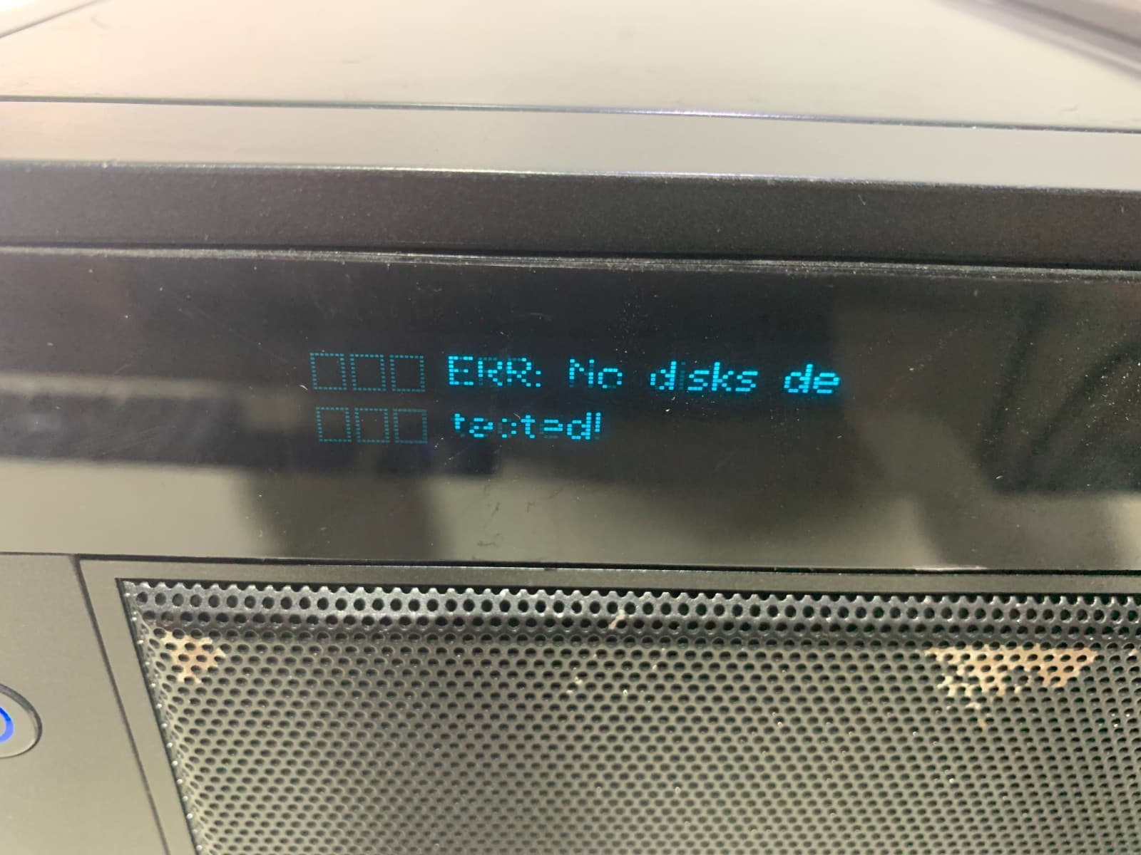 LOT OF 2:  NETGEAR ReadyNAS PRO ADVANCED NETWORK STORAGE RNDP6000 - NO HDD READ 5