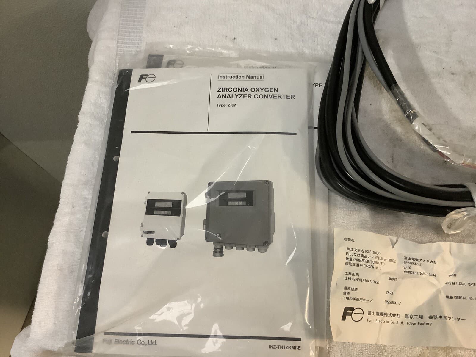 Fuji / Delta Instrument ZKM2B111-YEY7 Zirconia Oxygen Analyzer Transmitter 5