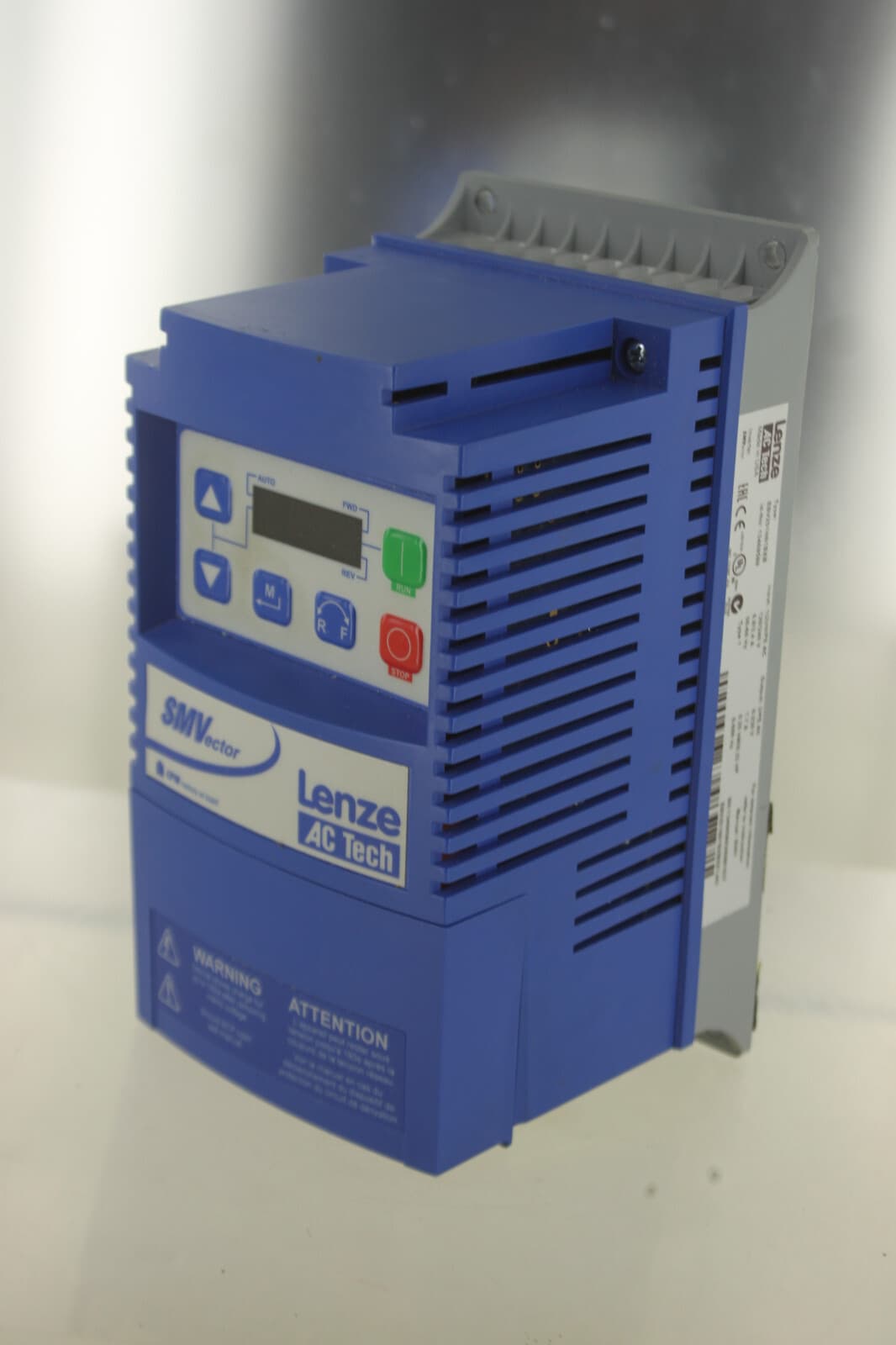 LENZE AC TECH ESV251N01SXB SMVECTOR FREQUENCY INVERTER DRIVE 2