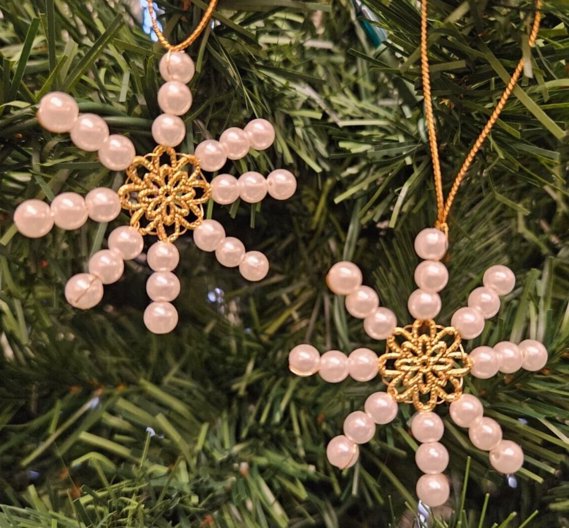 100 pcs Gold Thin Metal Filigree Floral Disk Flower Craft Sequins Embellishments 6