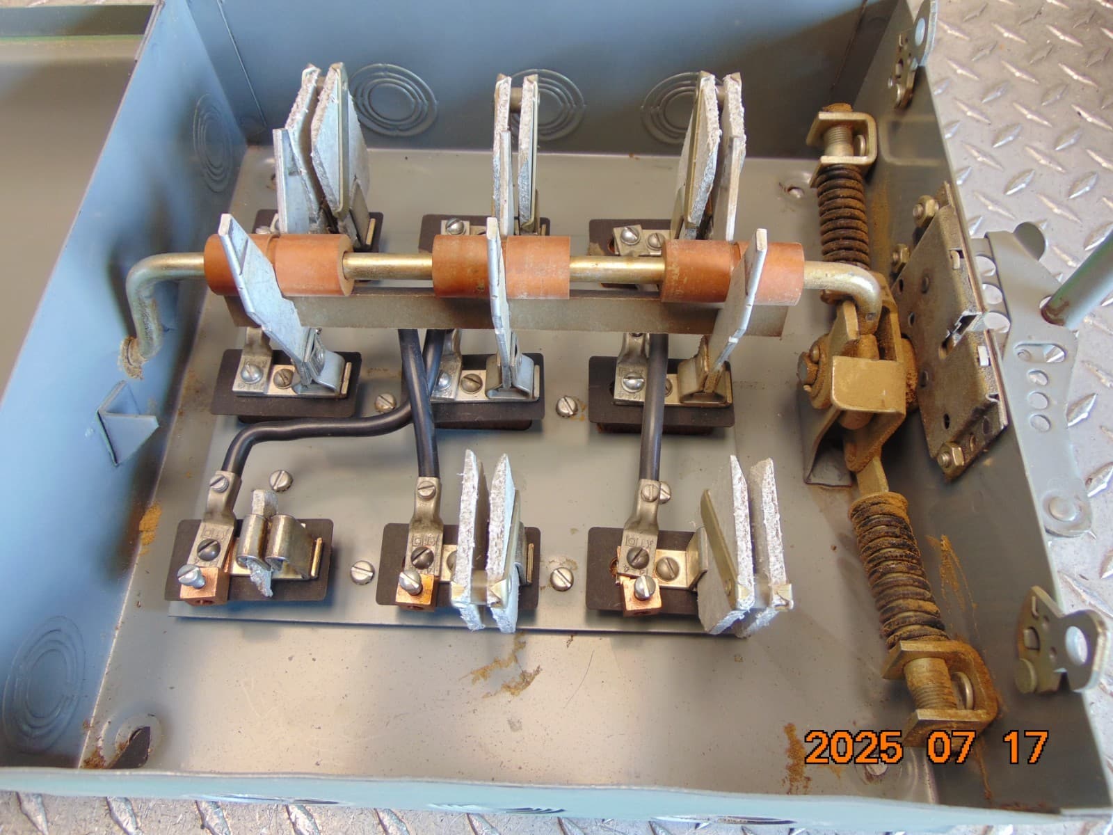 SQUARE D 82342 SER A1 60A NON-FUSIBLE DOUBLE THROW SAFETY SWITCH 600VAC 4