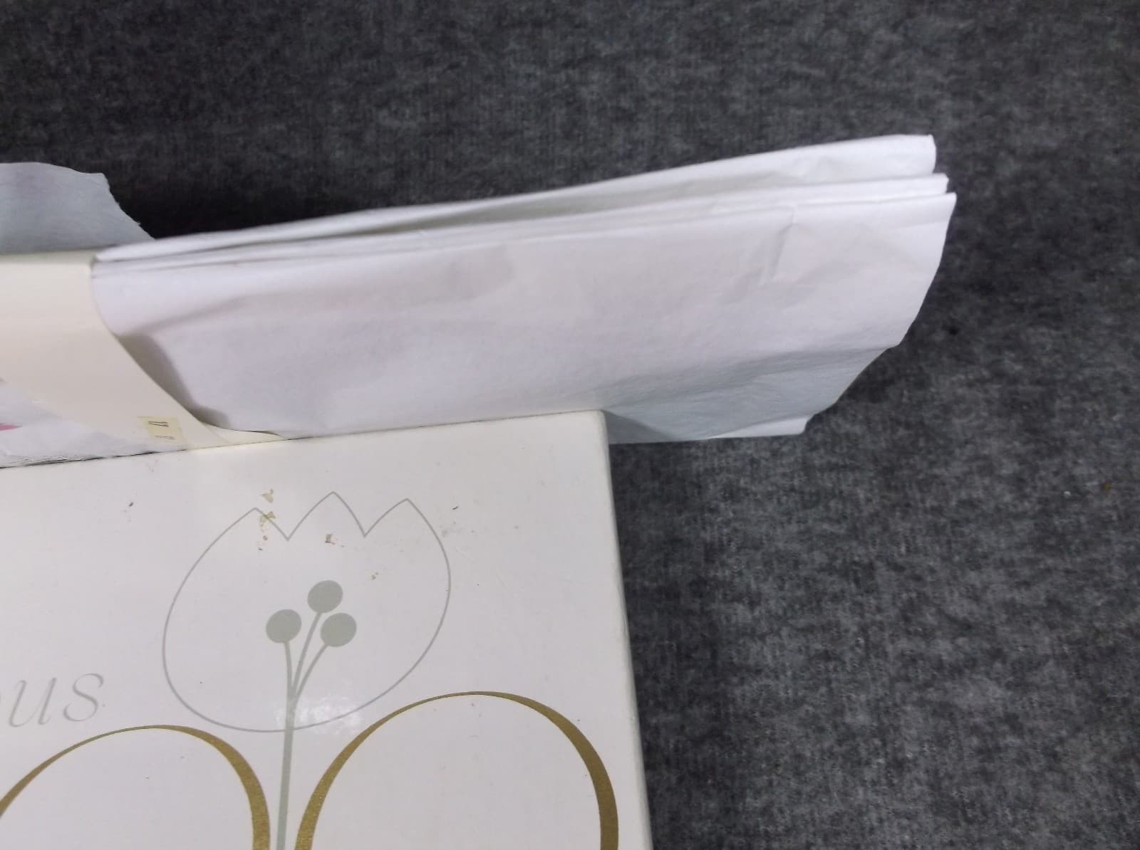 CLEAN VINTAGE BOX WITH 3 NEW GRANTS ISIS FAMOUS 500 STOCKINGS MEDIUM BEIGE 3