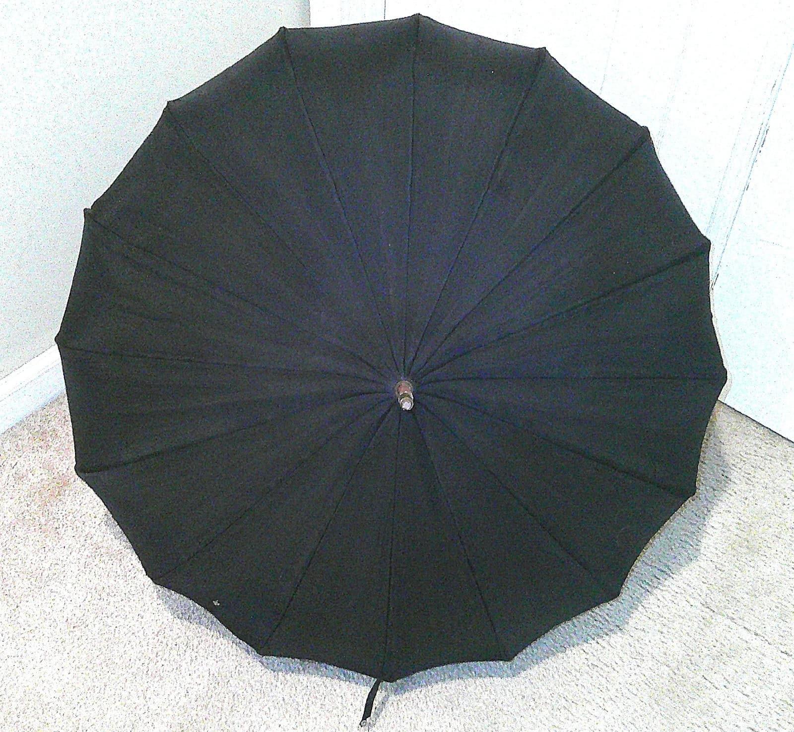 Antique 1930s-40s Toledo Pagoda Umbrella Black 16 Rib Faux Tortoiseshell Handle 2