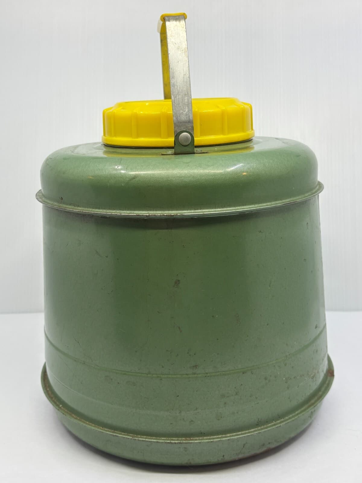 Vintage 1960s-70s Sea Breeze Insulated Picnic Jug with Cap and Handle 1 gallon 3