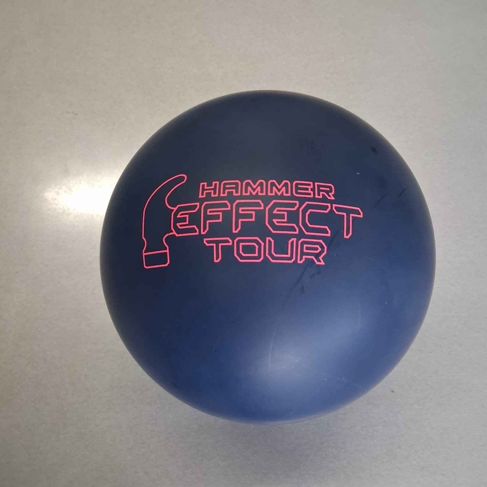 Hammer Effect Tour   bowling ball 15 LB    new in box  #029