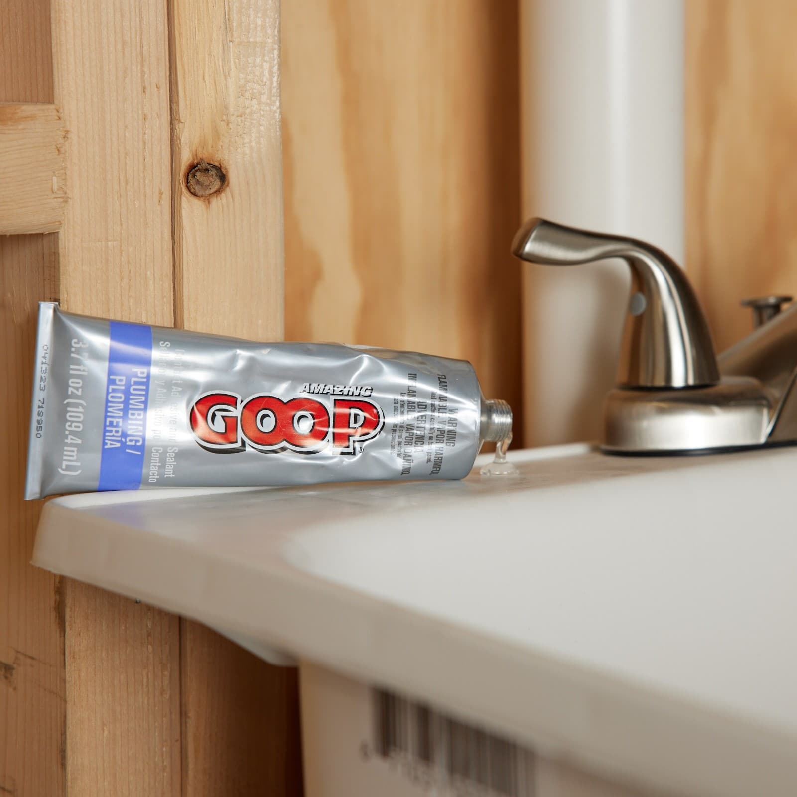 Amazing GOOP 160012 Automotive Adhesive - 3.7 fl. oz. 6