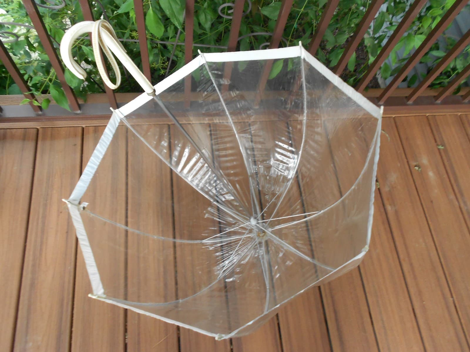 Vintage Clear and White Bubble Dome Umbrella MCM 1960's or 70's Hong Kong 4