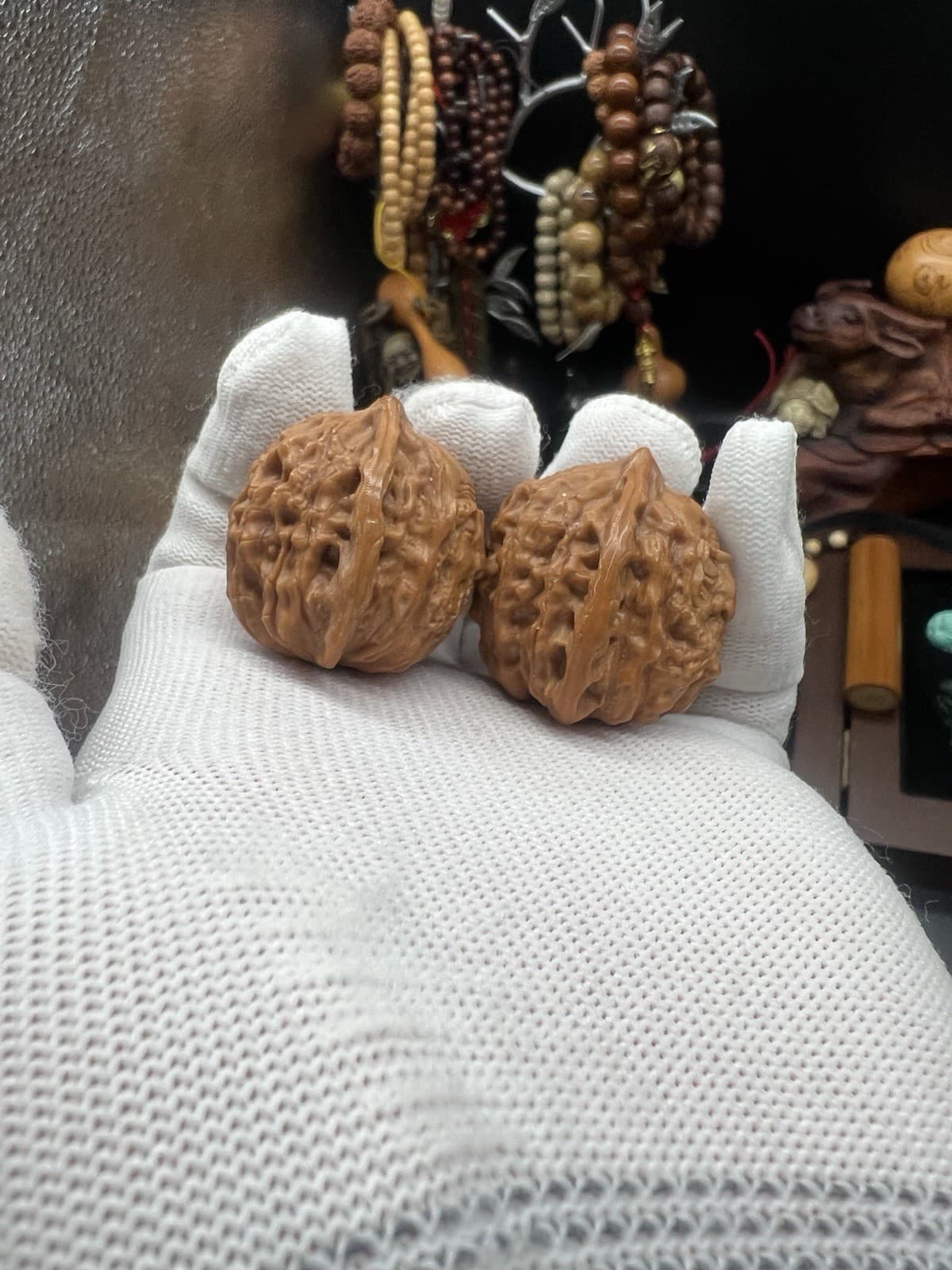 Pair of Hand  Carved Bodhidharma Chinese Health Walnut金公子核桃单面雕刻达摩祖师 36.5×32×35mm 3