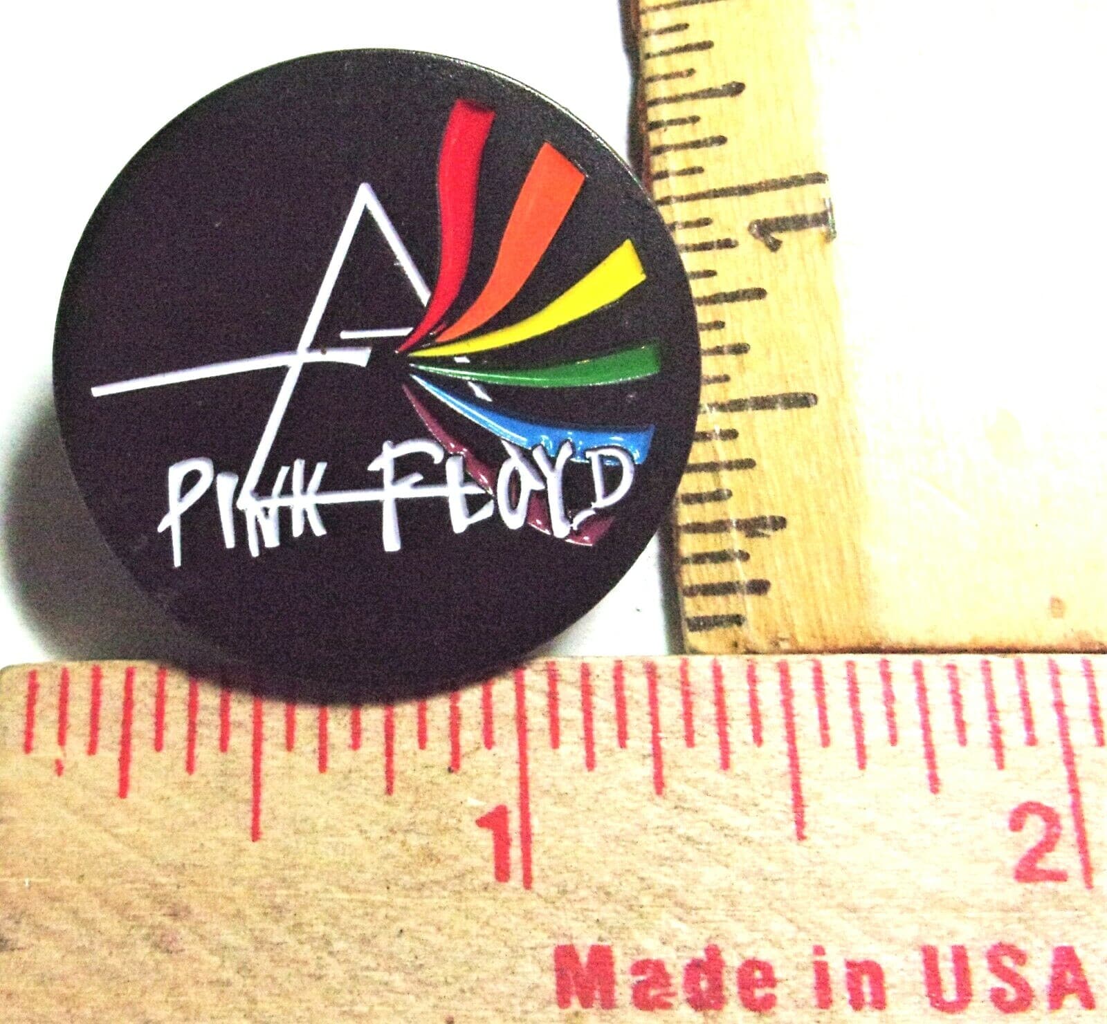 "Pink Floyd" pin vintage collectible old rock band music memorabilia pinback