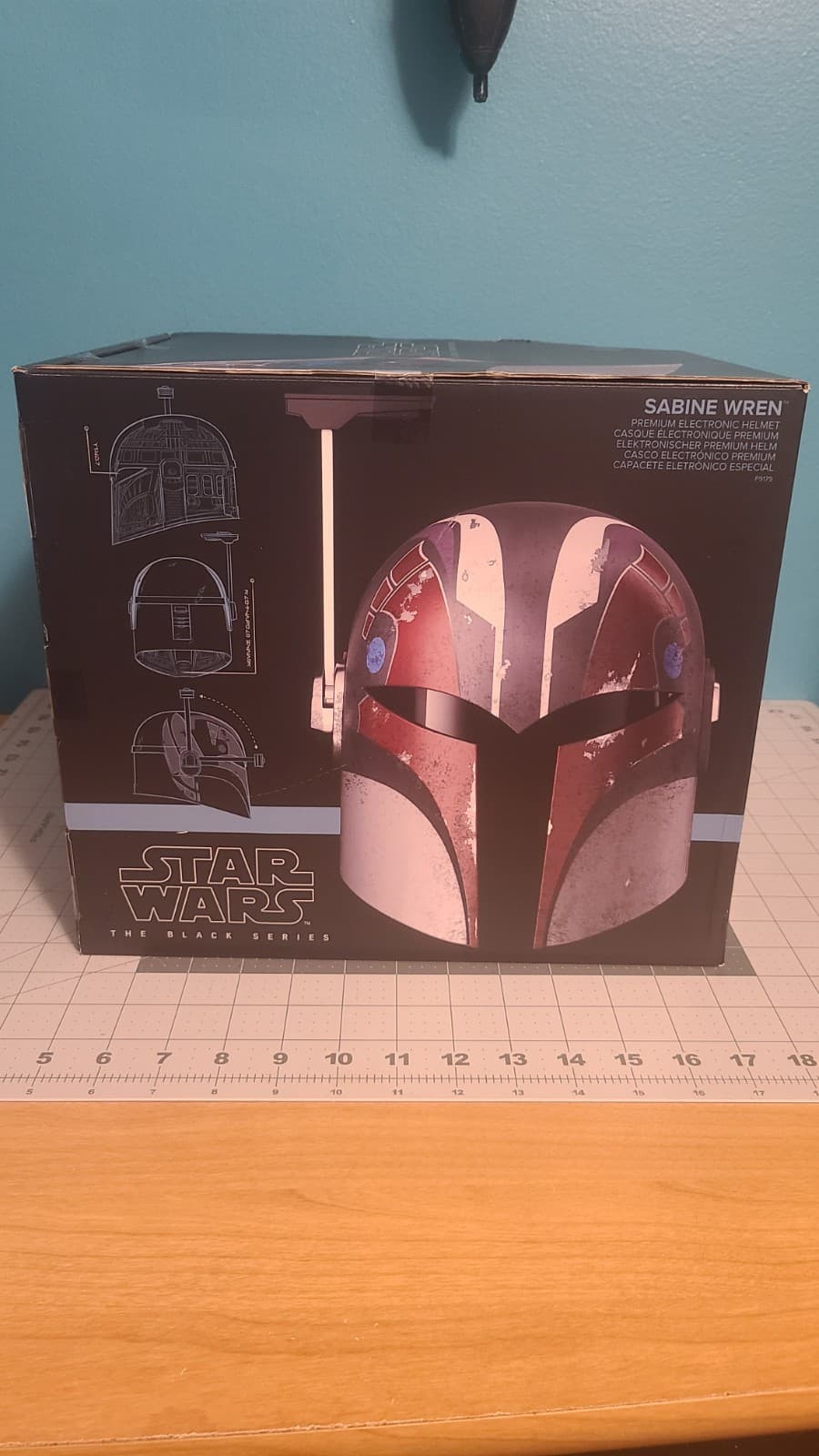 Star Wars The Black Series Sabine Wren Premium Electronic Helmet 2