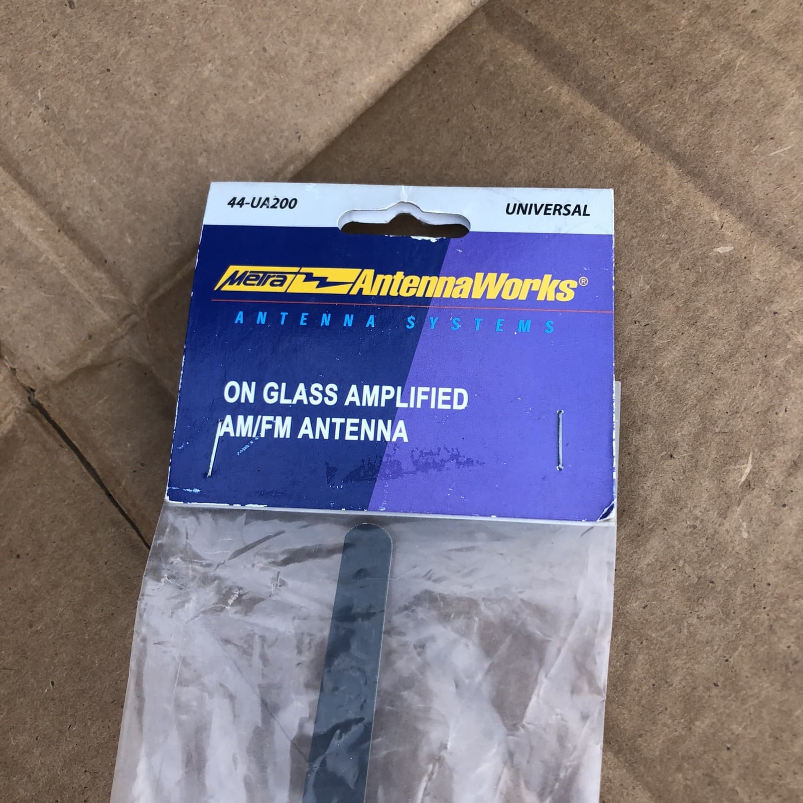 Metra 44-UA200 Universal Window-Mount Antenna AM/FM Replacement Antenna 2