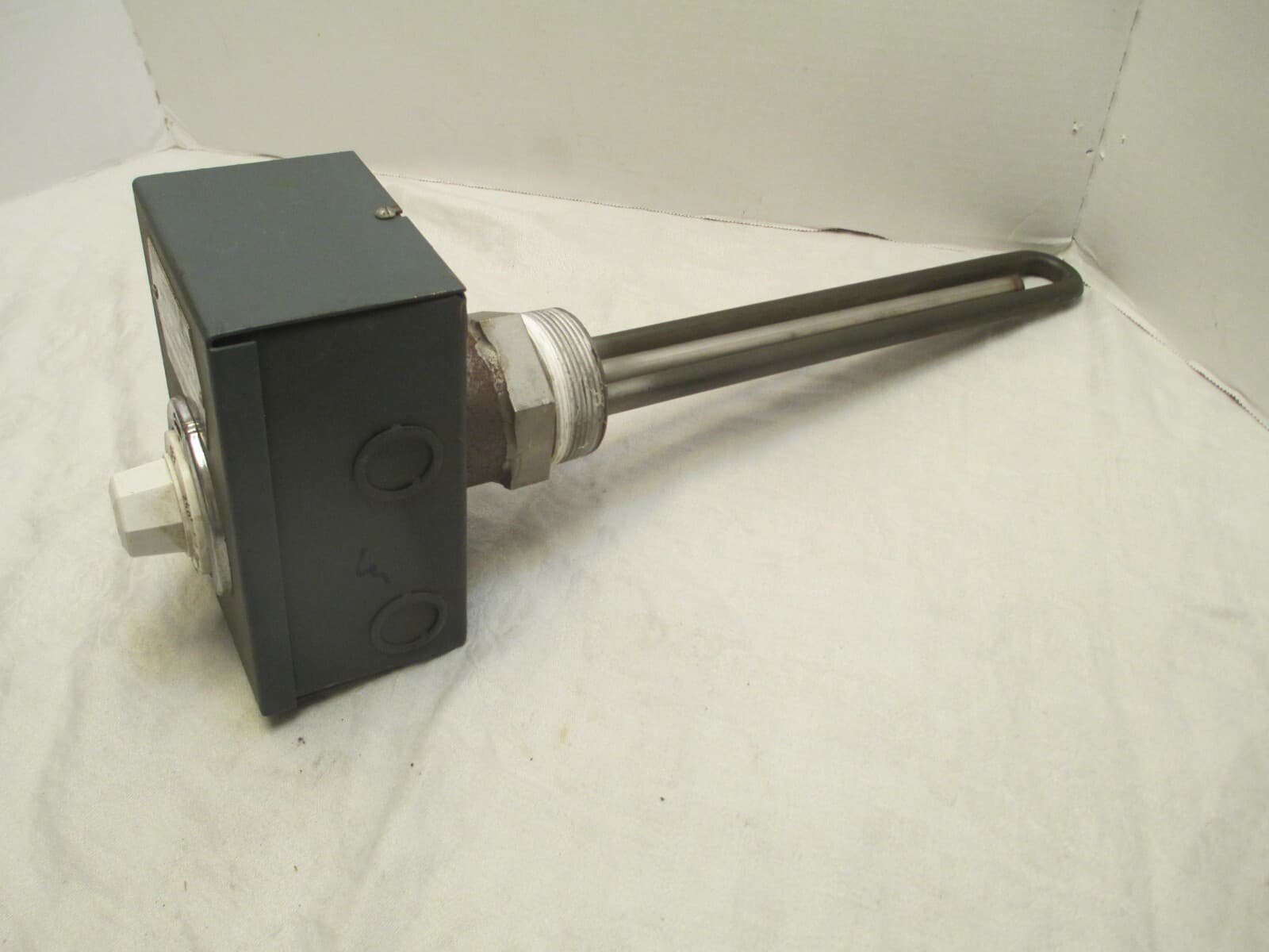 INDEECO Immersion Water Heater 1500 Watts 480 Volt 713U426121T (USED) 2