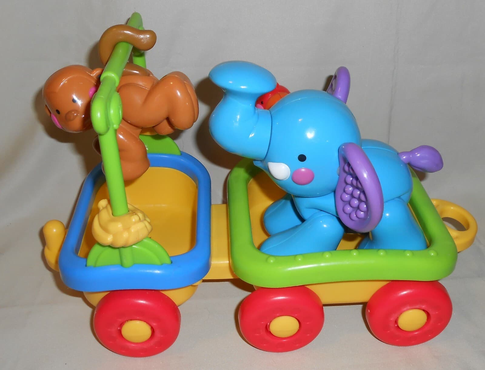 Fisher Price Amazing Animals Sing Go Choo Choo Train Replacement Car and Animals