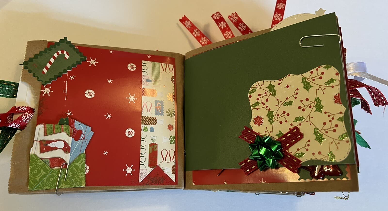 Christmas Junk Journal Paper Bag Album Tons Of Tags  32 Pages- Tonya #4818 2