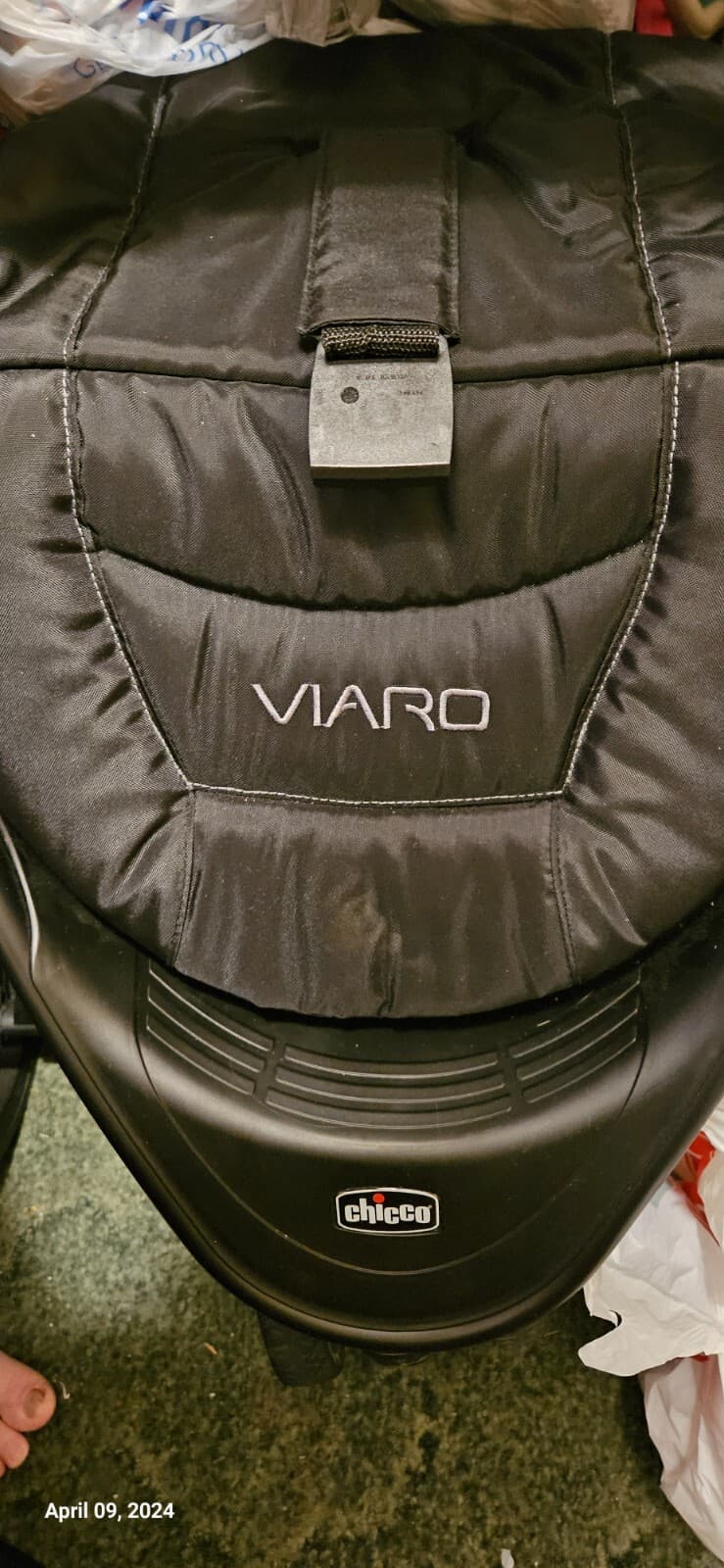 Barely used Chicco Viaro System Stroller w/ KeyFit 30 infant Seat Black 4