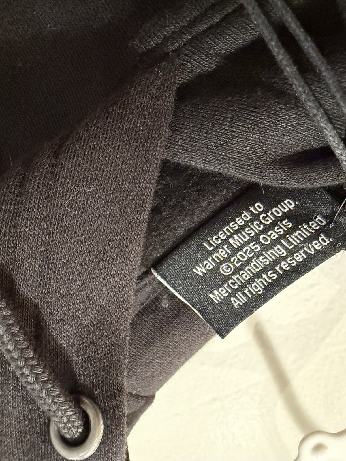 NEW OASIS Live '25 Wonderwall Red Photo Hoodie Black Size Small 6