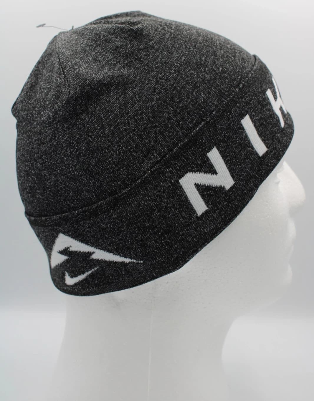 Nike Dri-Fit Trail Knit Beanie Hat Adult Black/Summit White 5