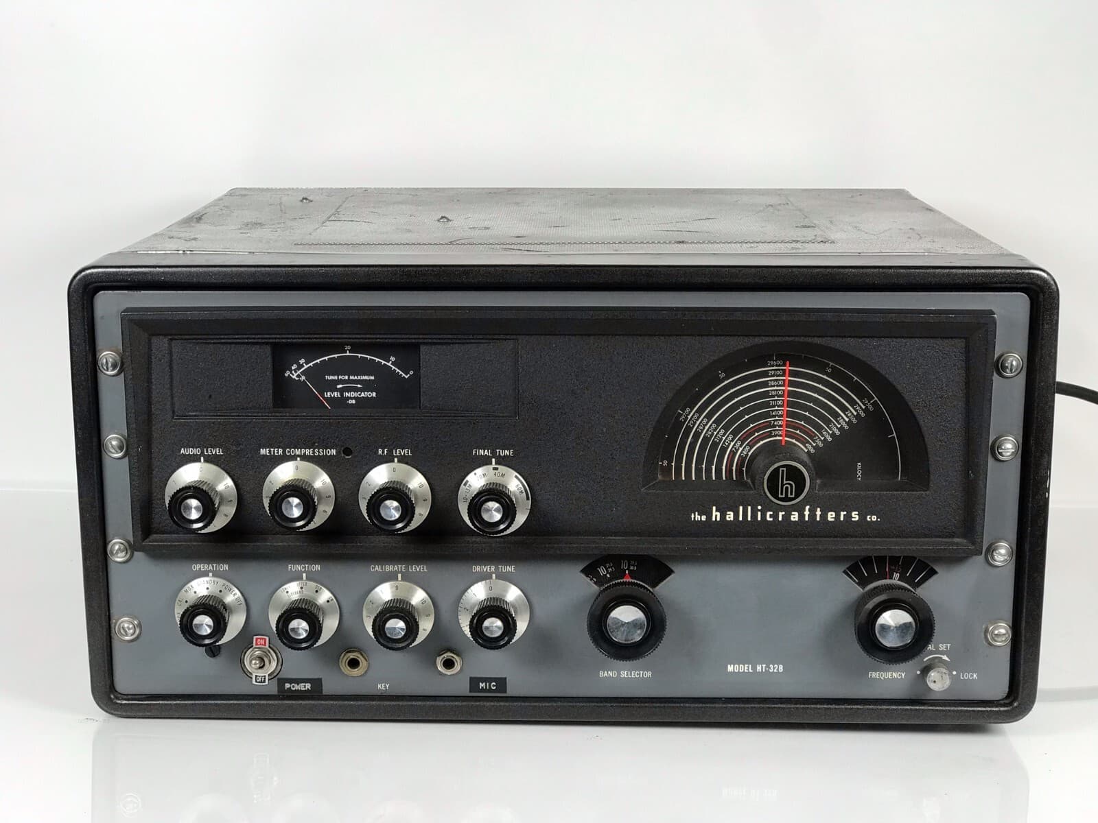 Hallicrafters HT-32B Transmitter