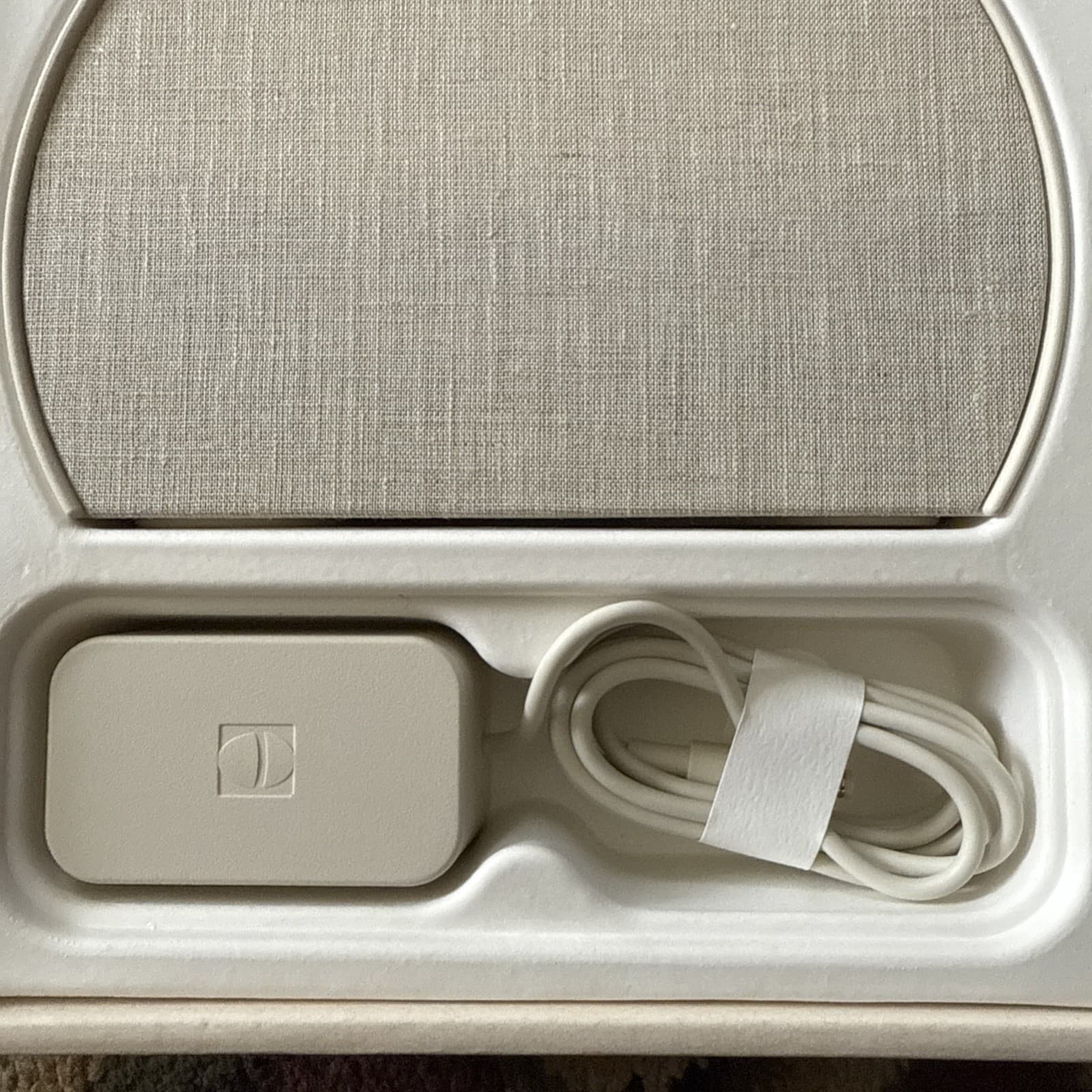 Hatch - Restore 3 Sunrise Alarm Clock, Sound Machine and Smart Light - Putty 2