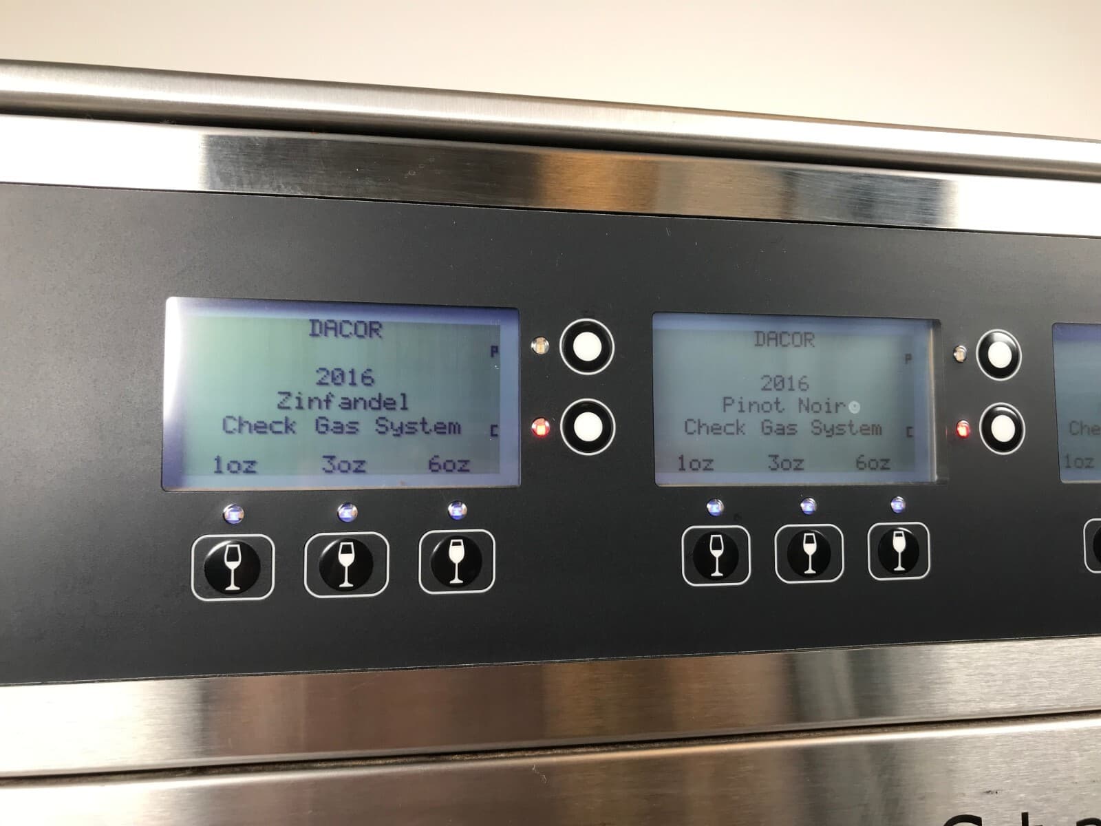 Dacor Professional 20" 4 Bottle Capacity Wine Storage - DYWS4 6