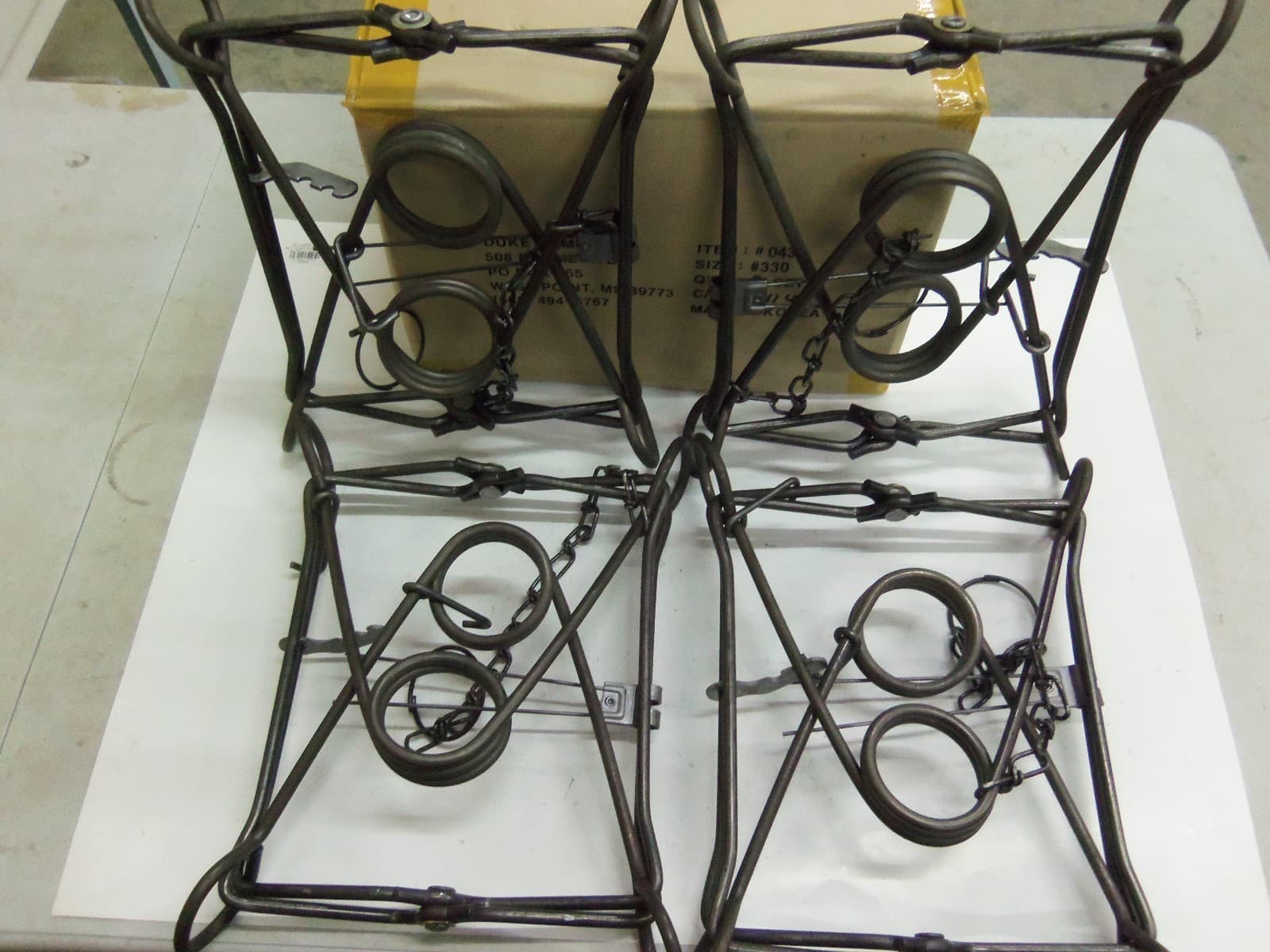 4 Duke 330 Body Grip Traps Trapping Bobcat Beaver Otter Coyote 0430 Nuisance