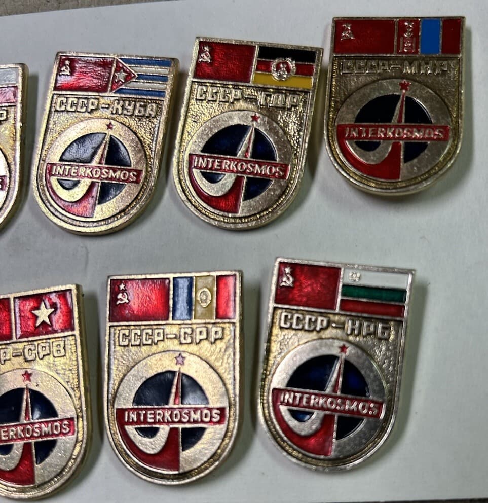 Set of 9 Vtg USSR Soviet Astronauts Space Cosmos Pin Badge Interkosmos 5